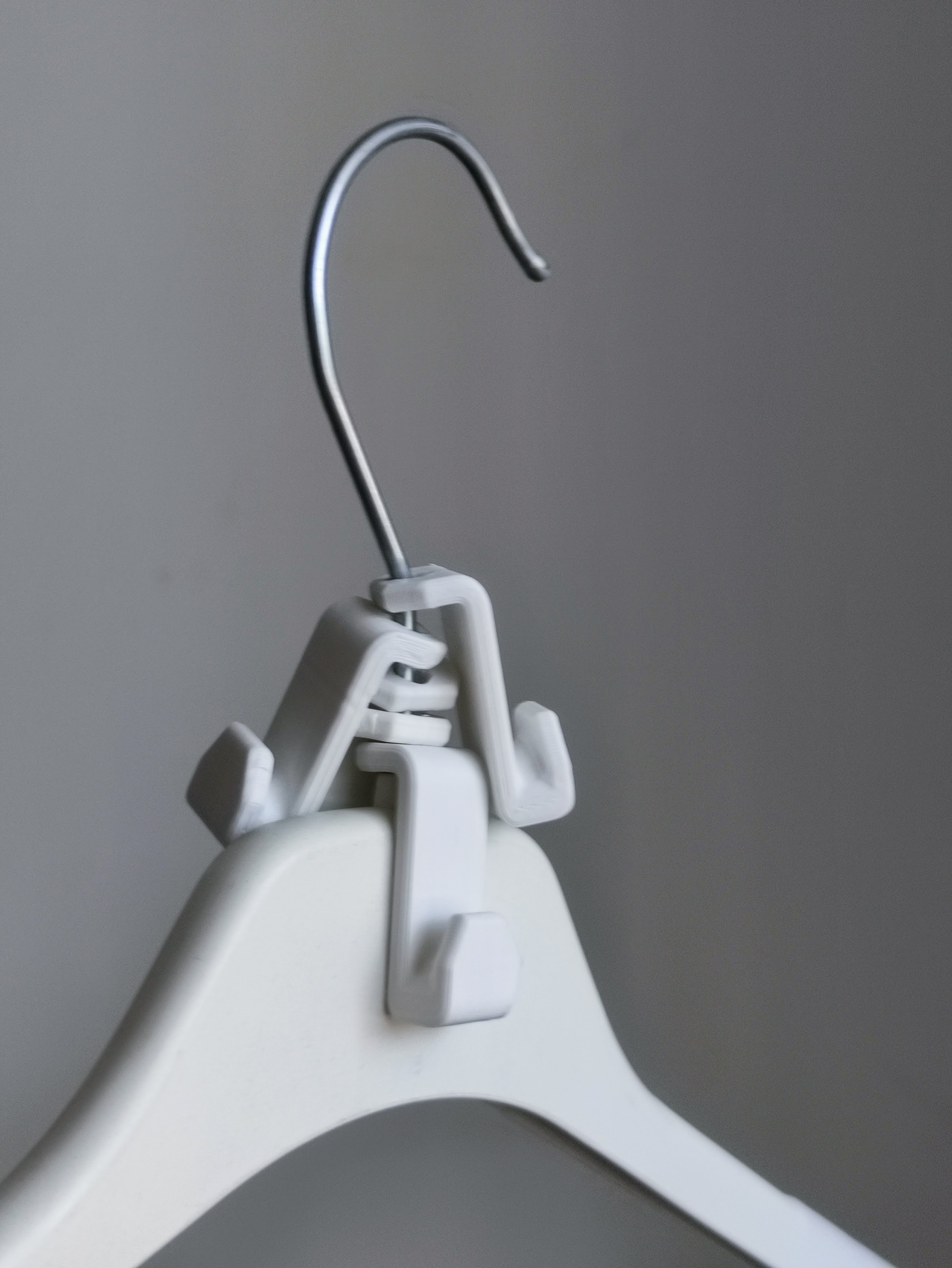 Small Clothes Hanger Attachment by Stefano Vaccari Download free STL