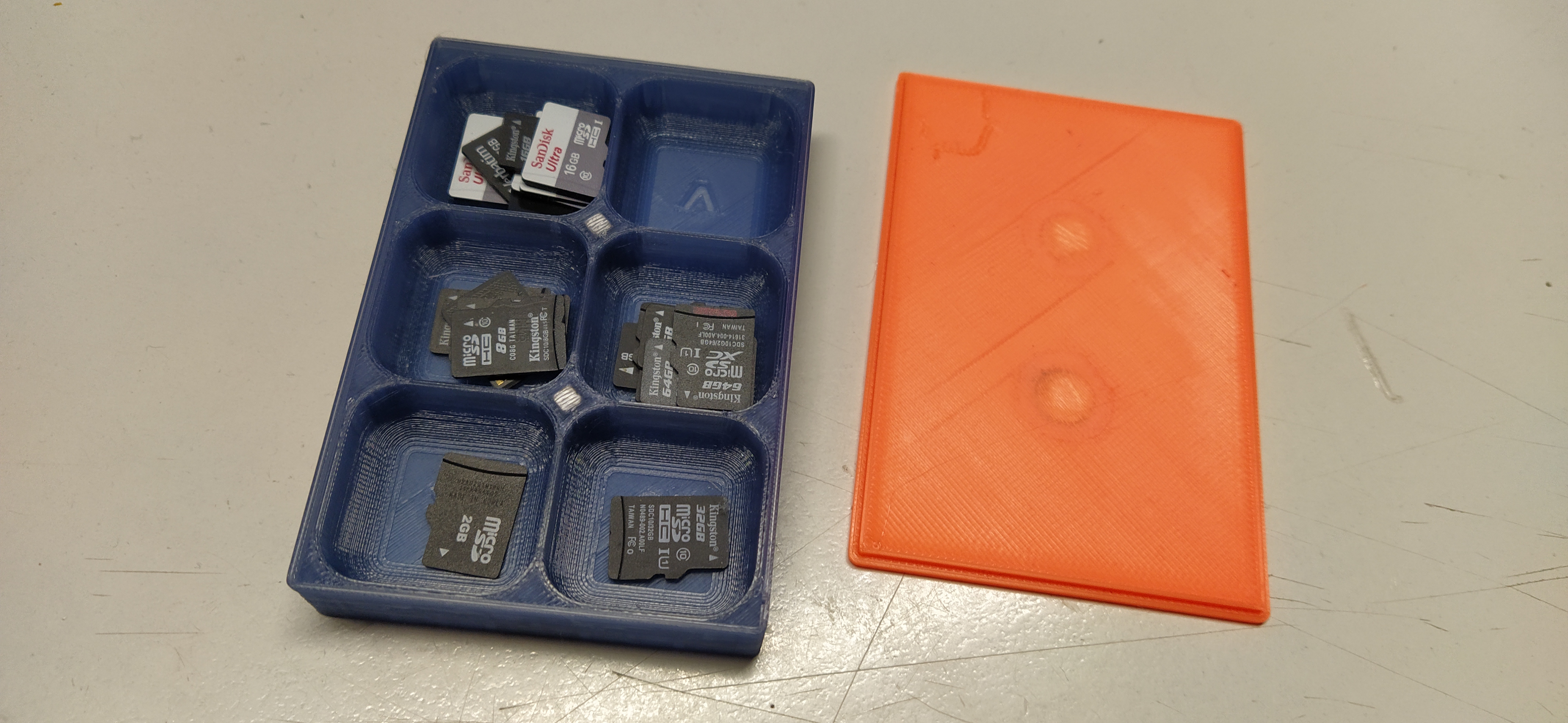 PaCoBox: Parametric Compartmentalized Box for SD cards and other things