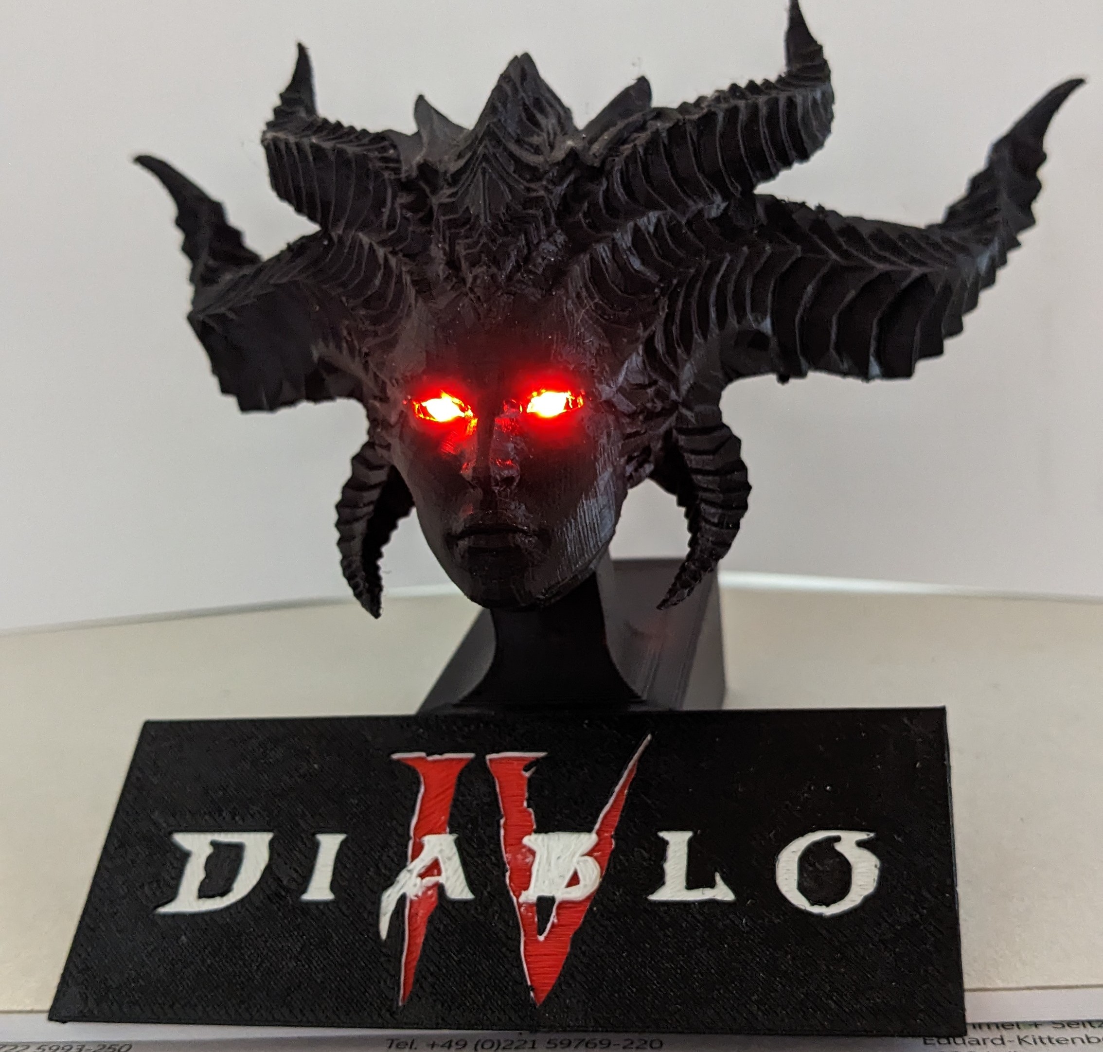 (Official Diablo IV Lilith Head) with Stand, DIABLO IV Logo and LEDs as Eyes