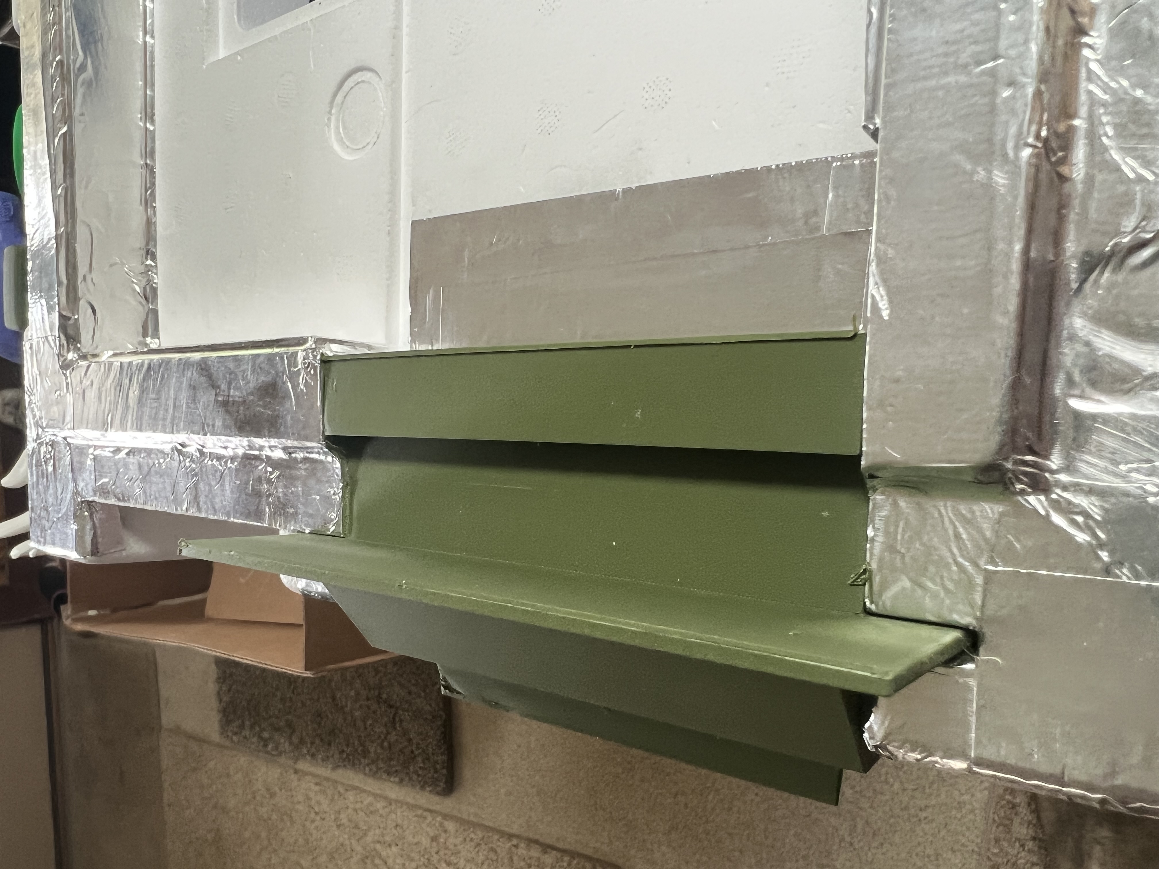 Paradise Bee Box 6 frame Nuc