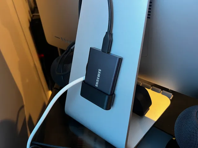 iMac Samsung SSD Holder