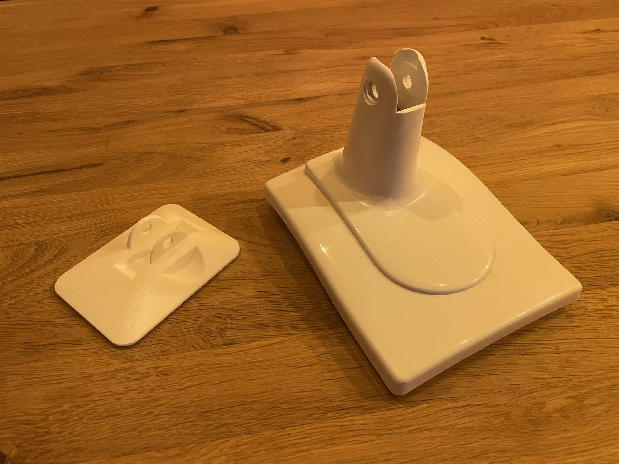 small base for a table fan