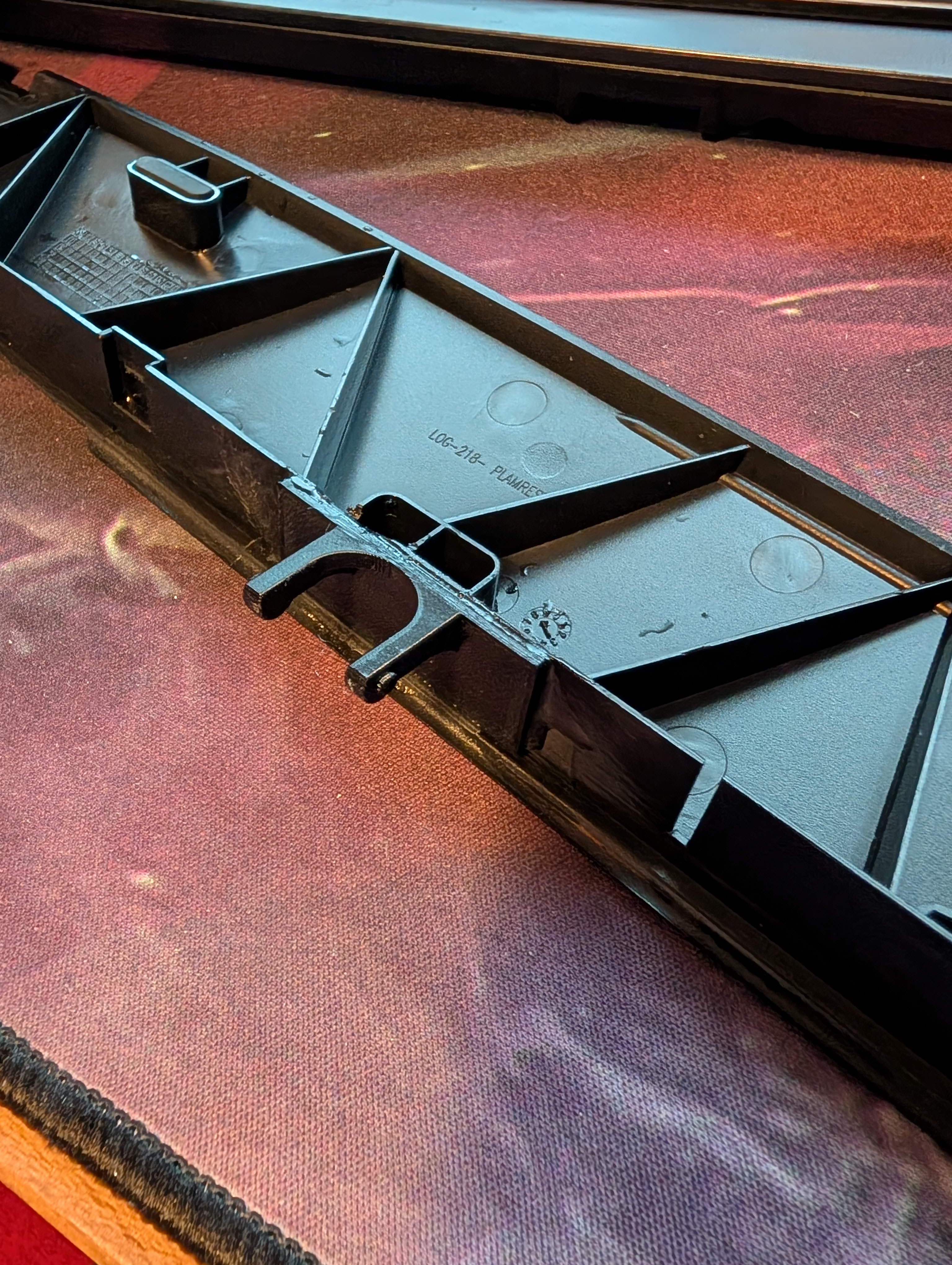 Logitech G710+ replacement hinge for wrist rest