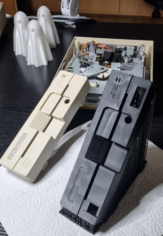 Commodore 3d Model Frontcover for Commodore 1541 II with MeGALoDOS multispeeder by Tommi ...