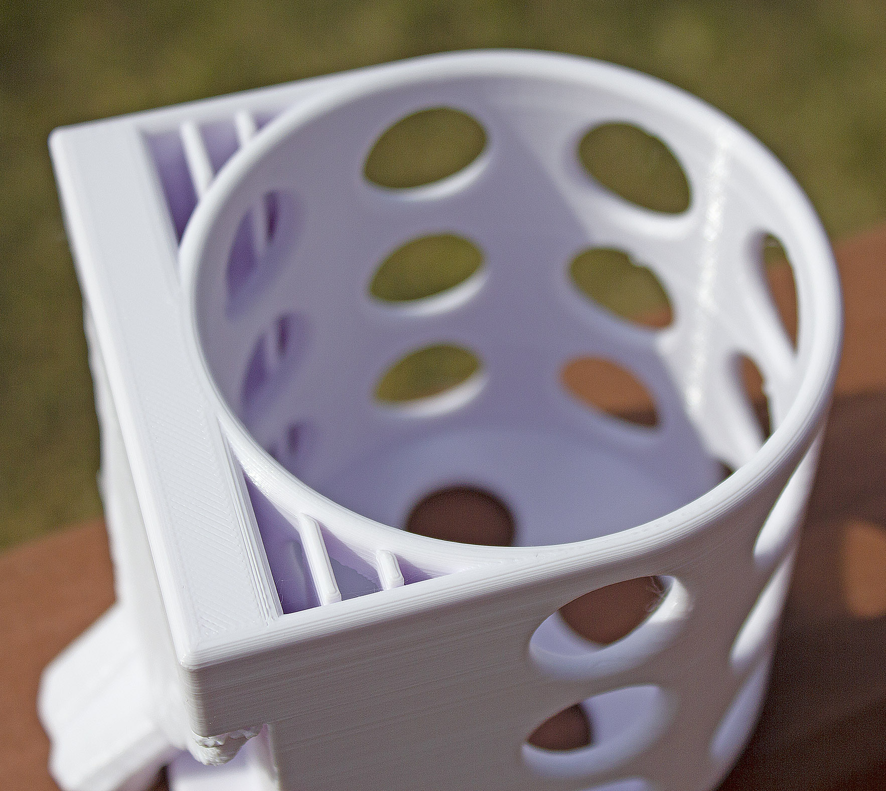 Wallmount Bottle Holder by RU's nephew Download free STL model