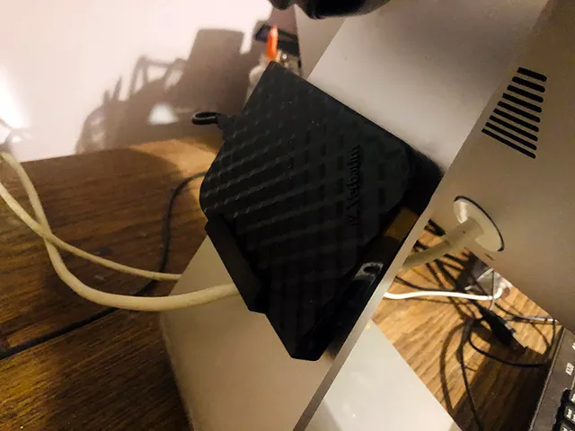 Imac  external disk holder (usb )