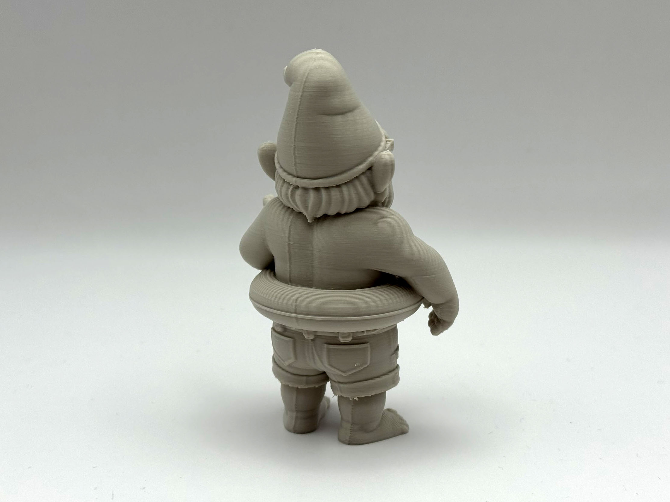 Miniatura 2 do modelo 3D Bathing Gnome
