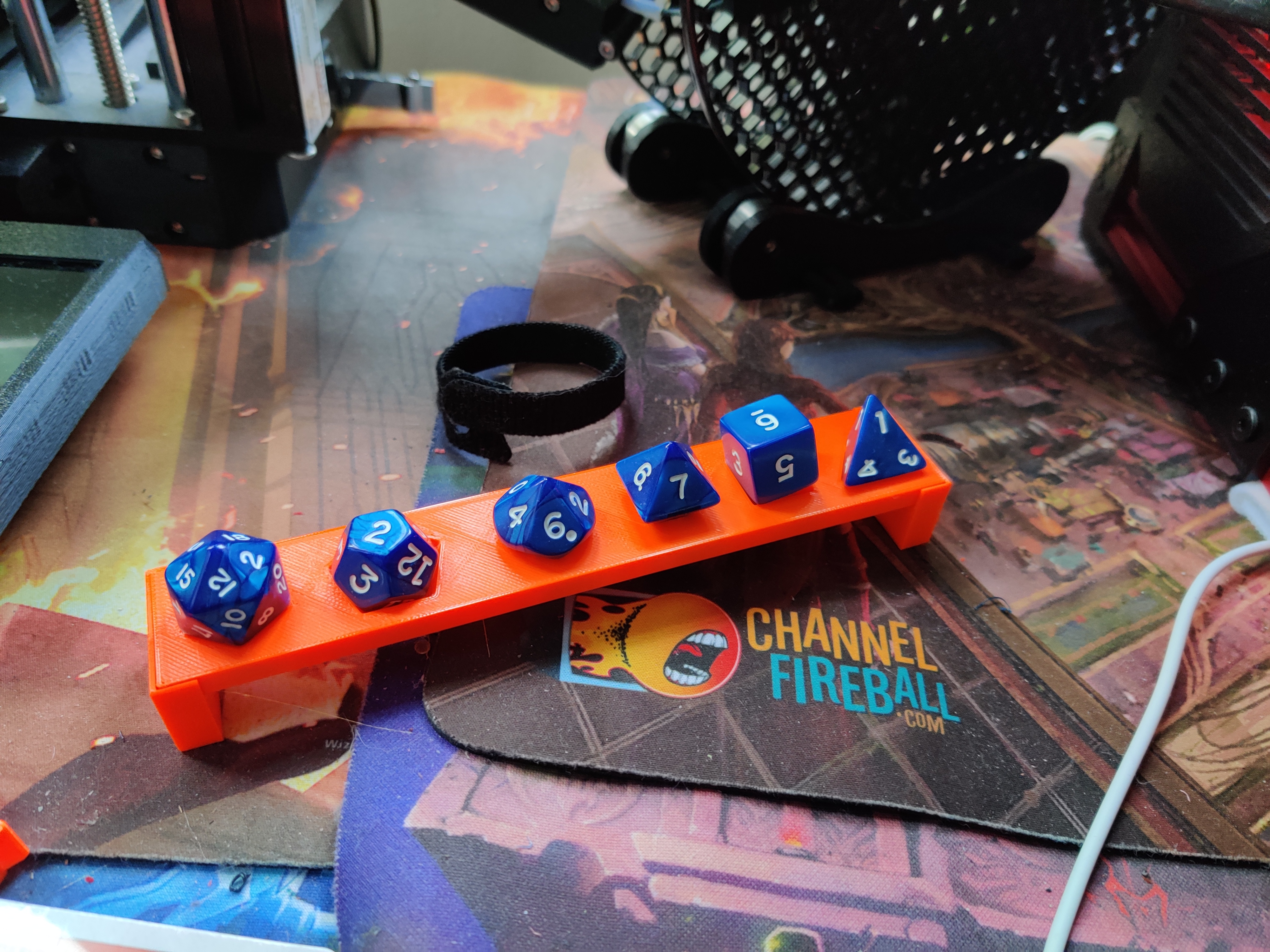 Miniatura 4 do modelo 3D Dice Display Stand