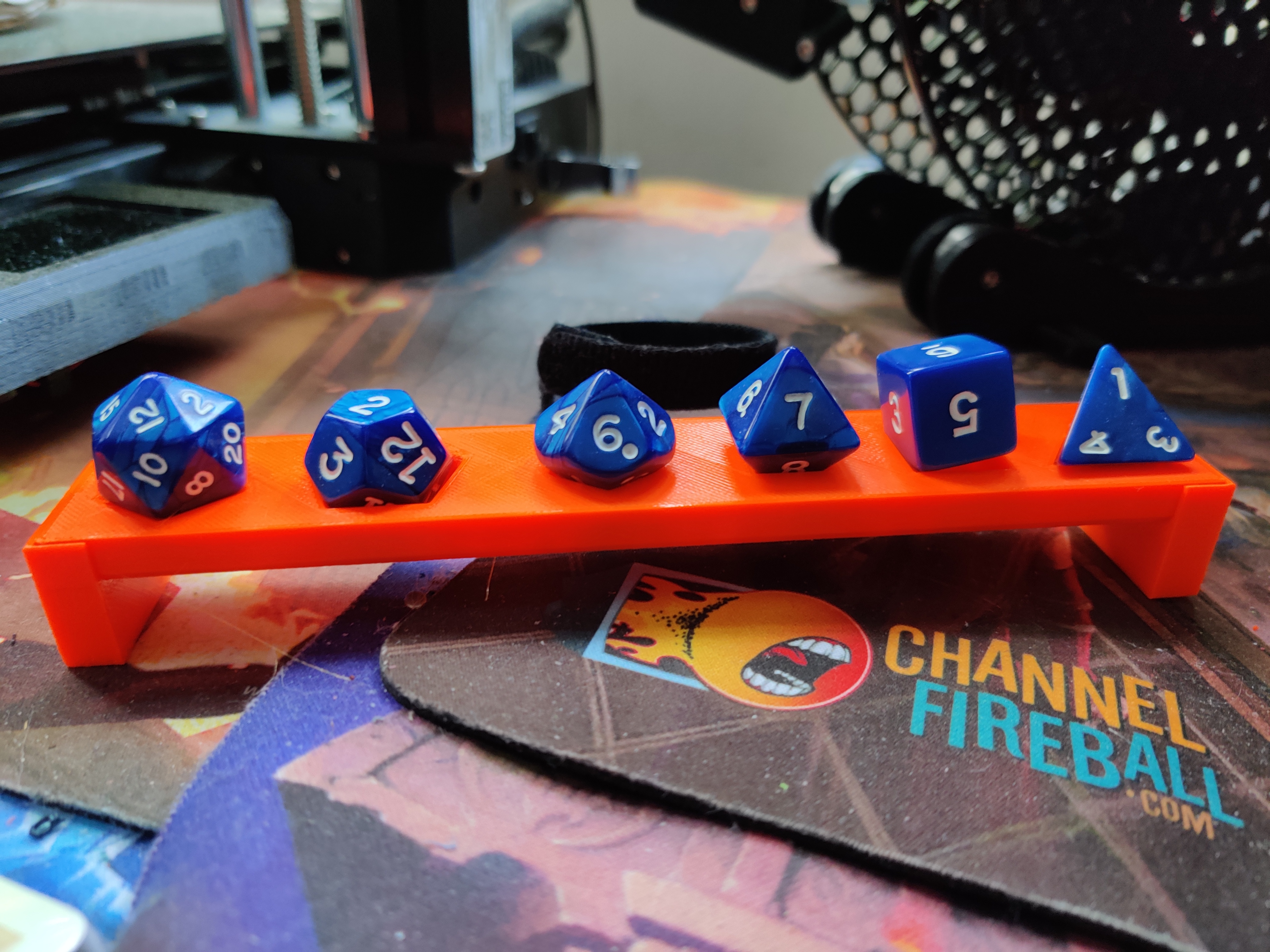Miniatura 3 do modelo 3D Dice Display Stand
