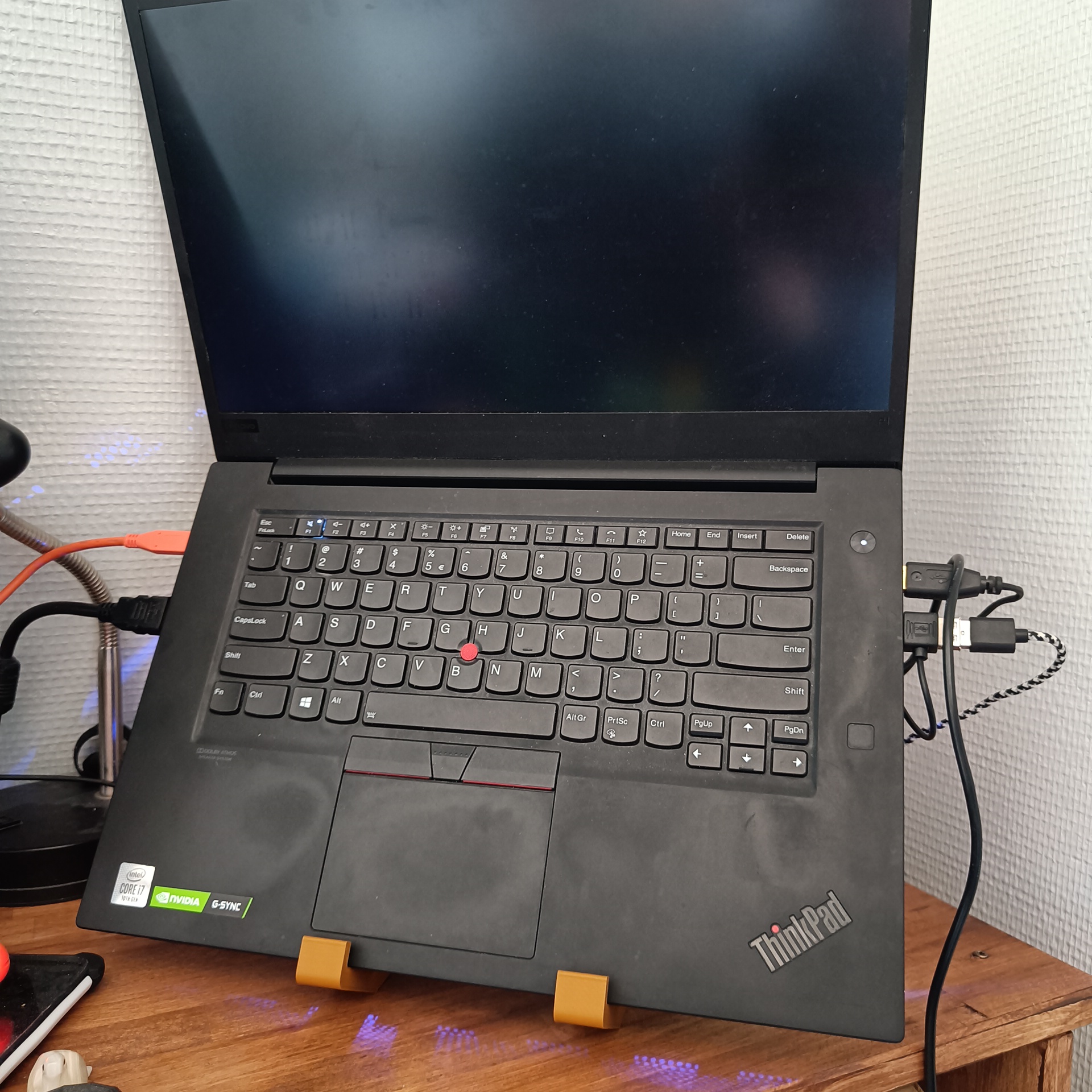 Laptop + cooling pad stand by Thijmnesoy Download free STL model