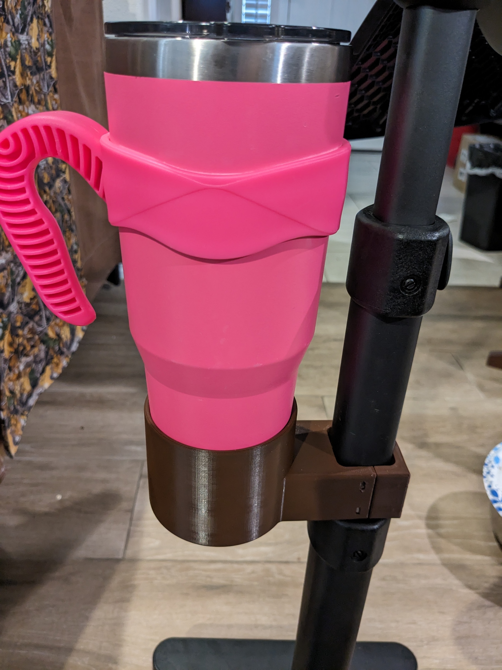 Bubba Cup Holder by vhubbard Download free STL model