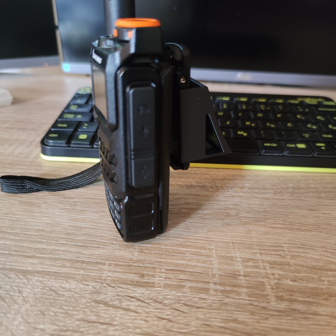 Quansheng UV-K5 car mount by DavidK | Download free STL model ...