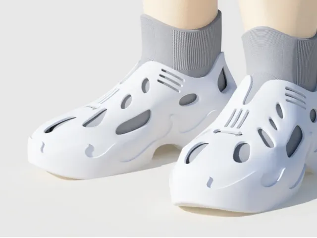 Waverrior - 3D Shoes Size 4 Mens US