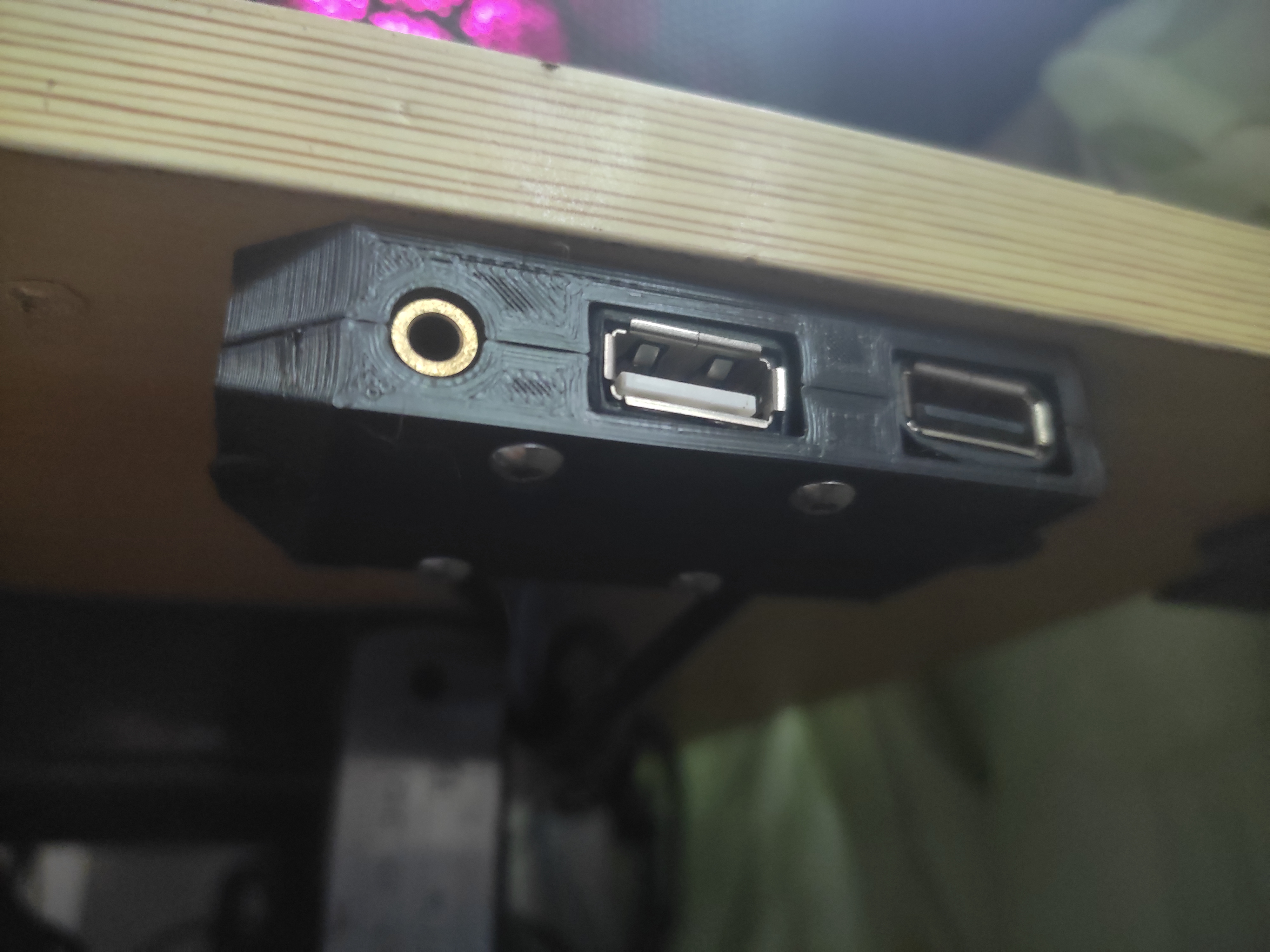 USB and Headphone Jack Extenders under the desk v2
