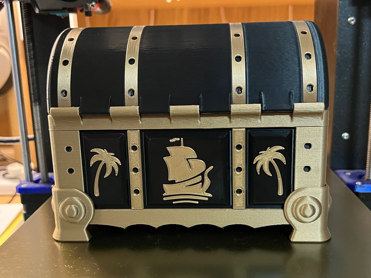 STL file TREASURE CHEST CUP - PIRATE - GOLD - TRUNK - CAVE - MARINE -  NAVIGATOR - MARINE BOWL 🏴‍☠️・3D printable model to download・Cults