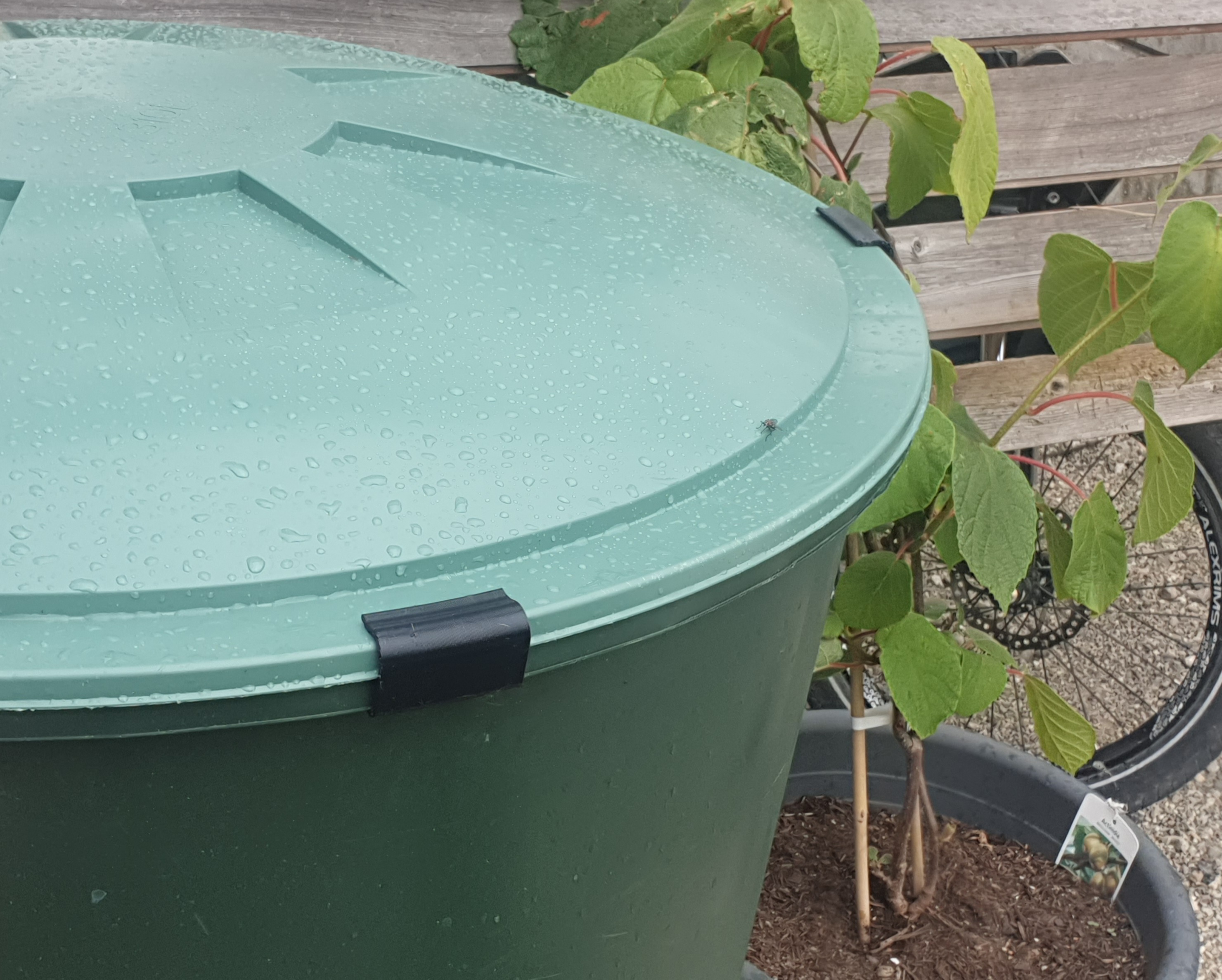 Rain Barrel Lid Clamp by undoz Download free STL model