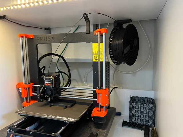 Spool holder for wall or ceiling