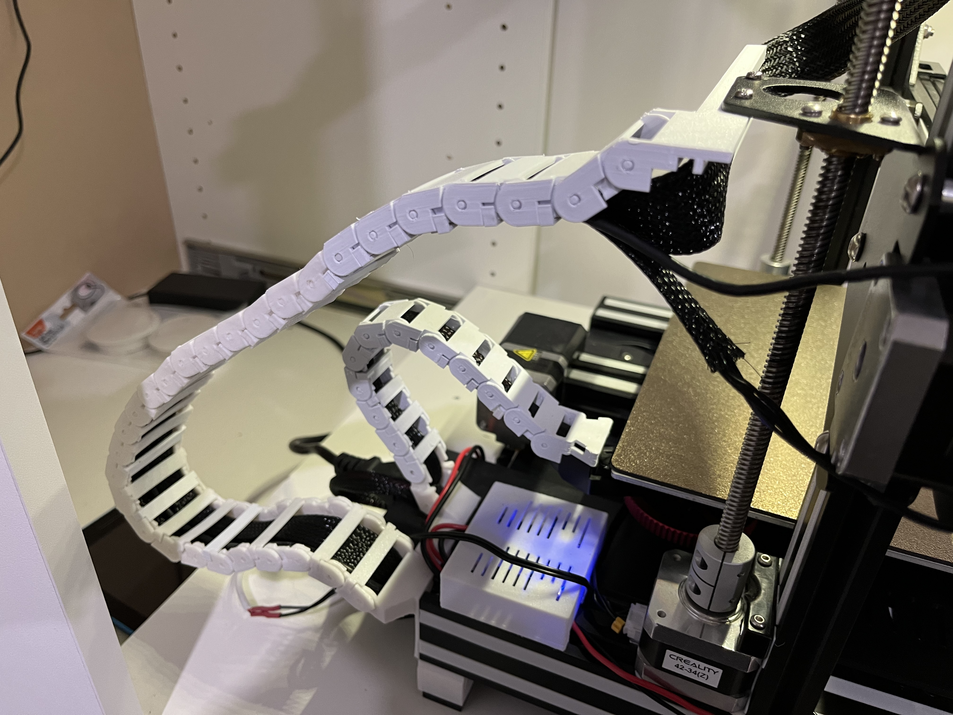 Ender 3 V2 - Sprite Pro cable management chain 3D model thumbnail