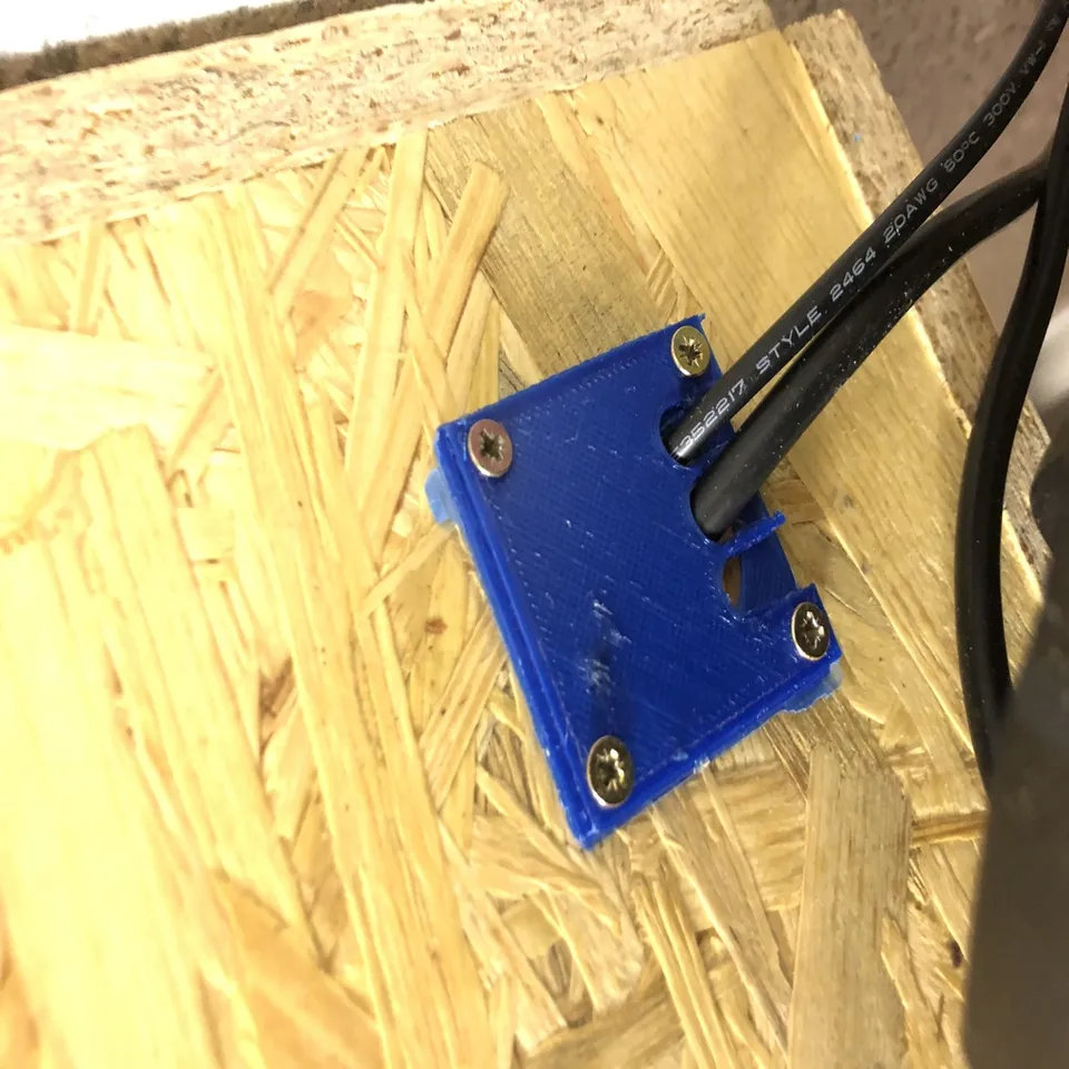 Enclosure flap cablemanagement by daniel nowak download free stl