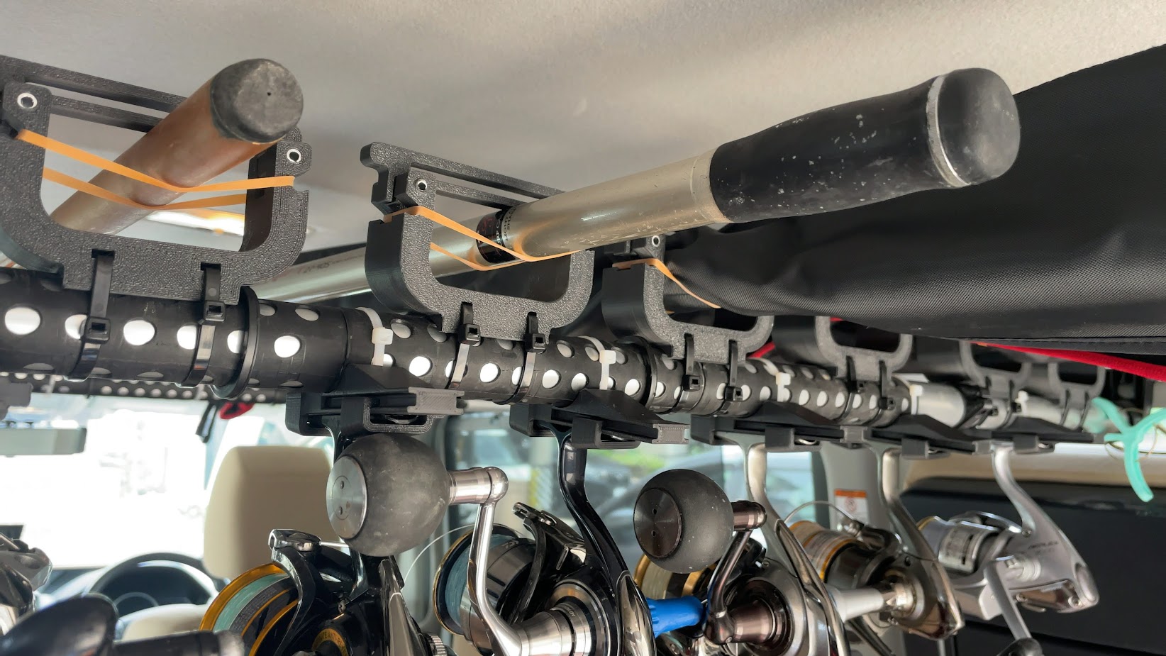 In-vehicle fishing rod holders by Tommy Zero, Download free STL model