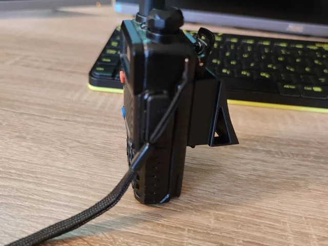 Baofeng UV-5R car mount