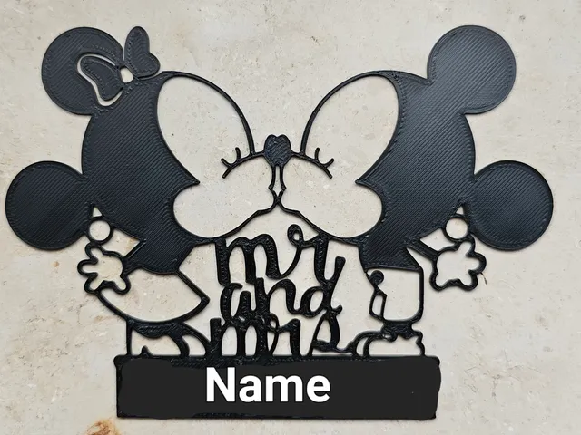 Mickey Mouse kissing doorplate