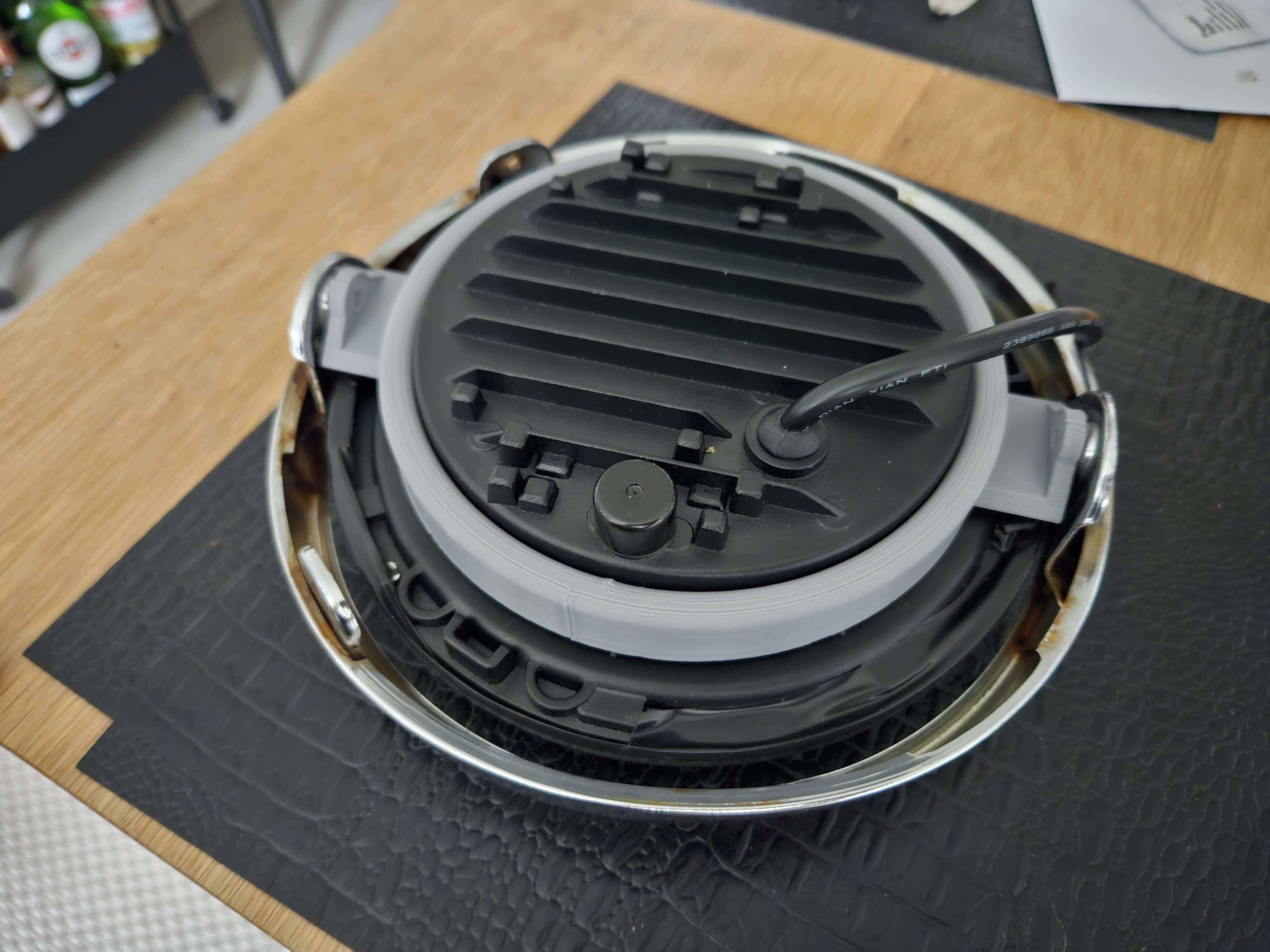 GS500 (E) Adapter For Univeral 7" Headlights