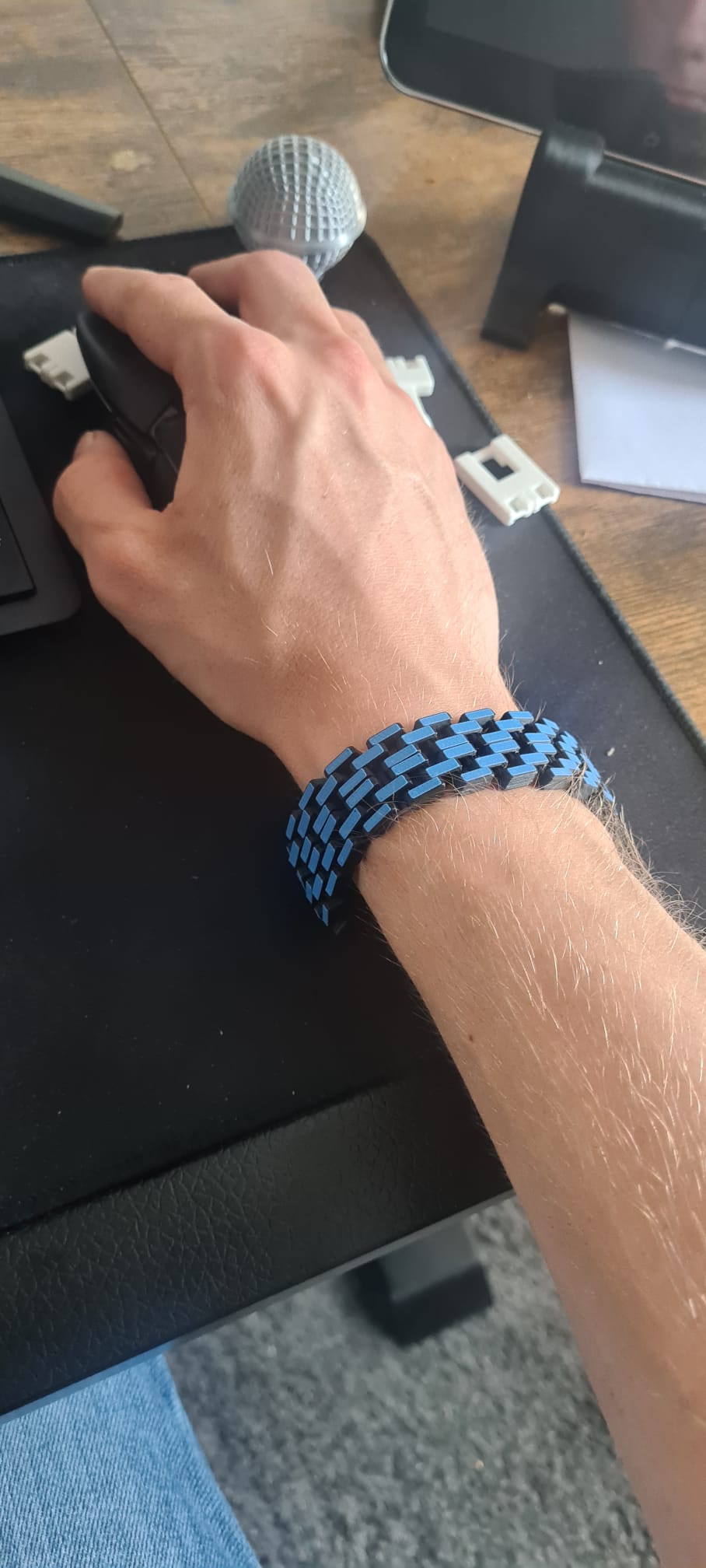 Felixible bracelet