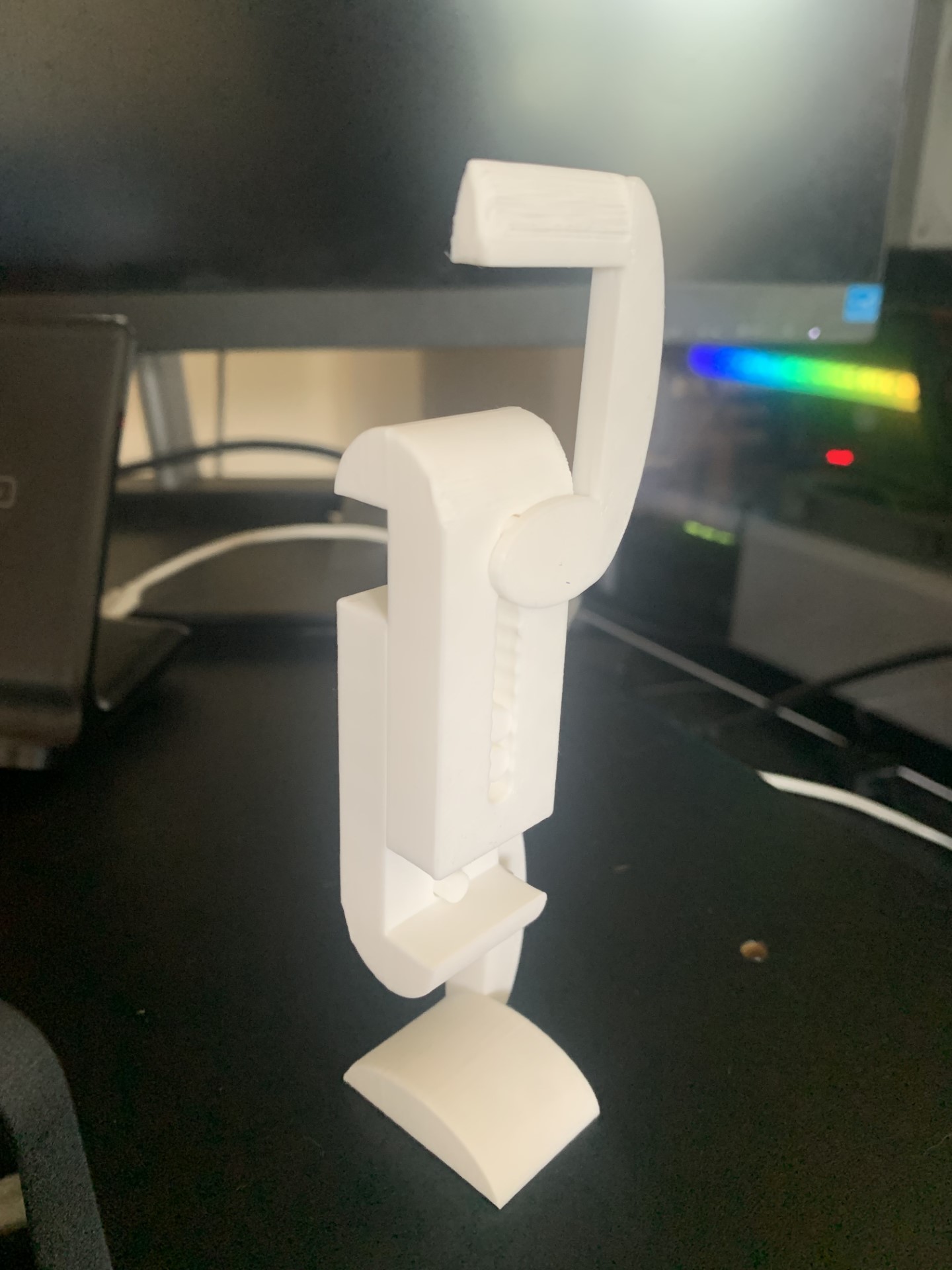 Adjustable Tape Holder with Freer of Tapes by Julian Willett Download free STL model