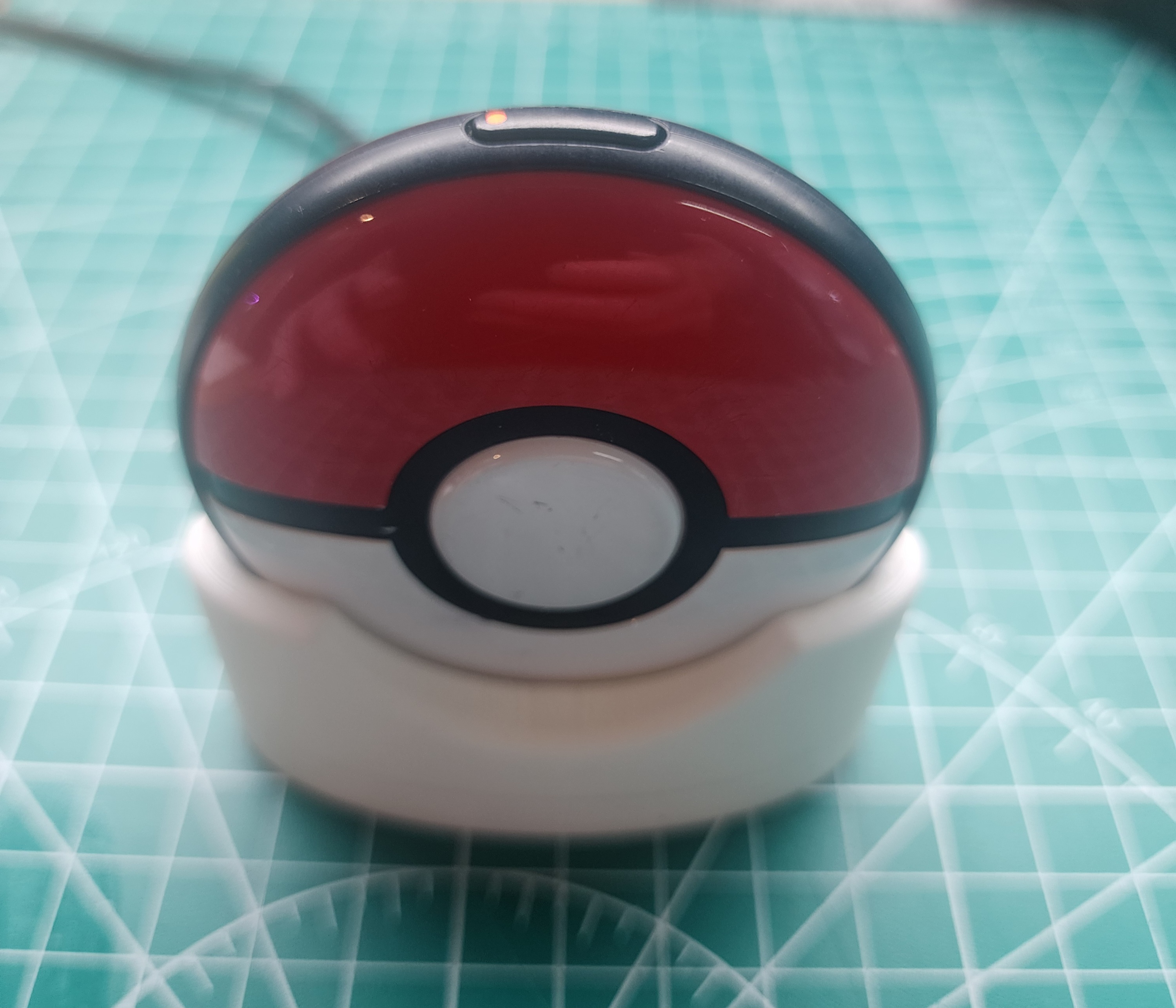 Pokémon Go+ Charging Stand