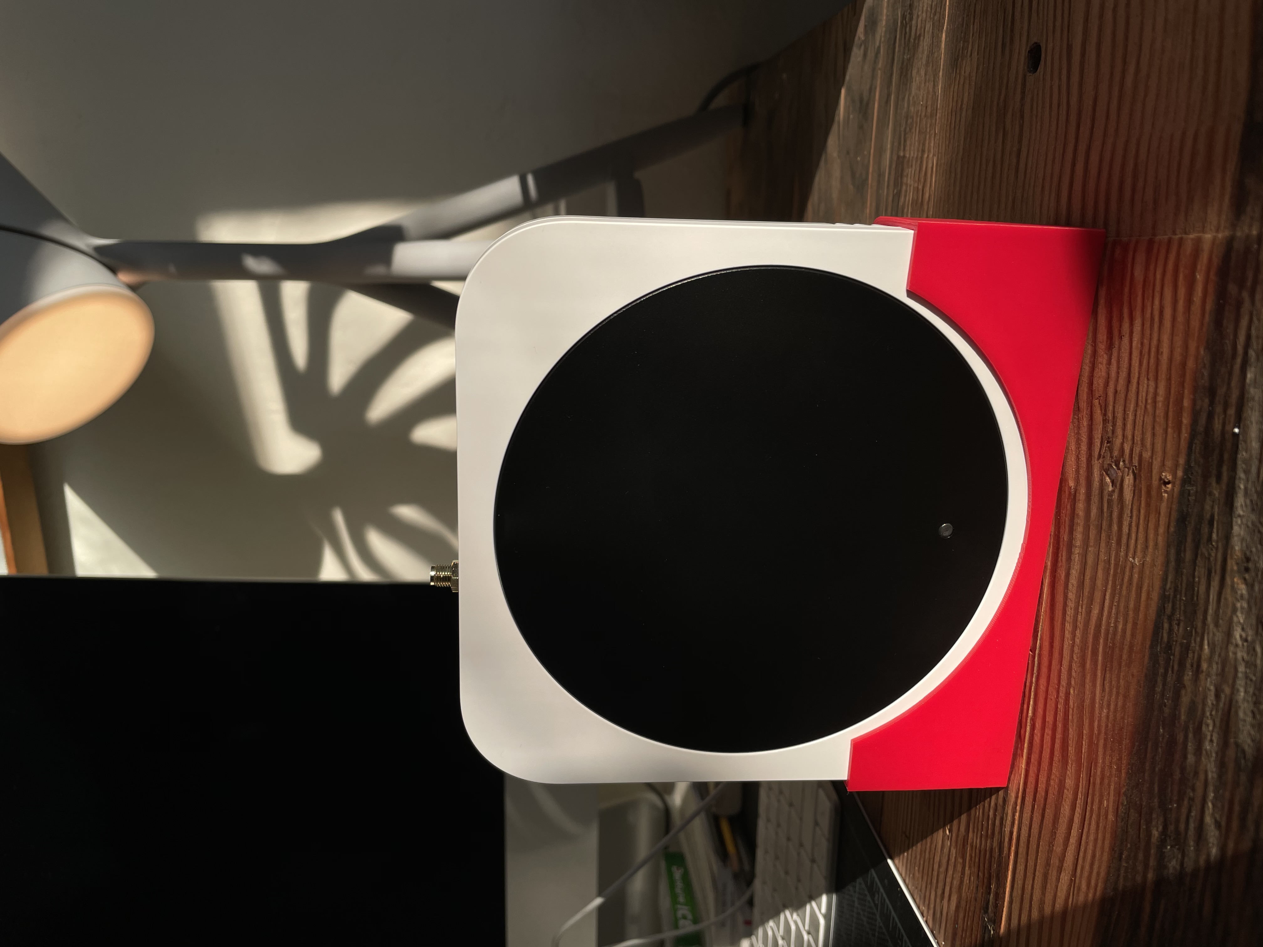 Helium OG Hotspot Wall Mount and Vertical Stand