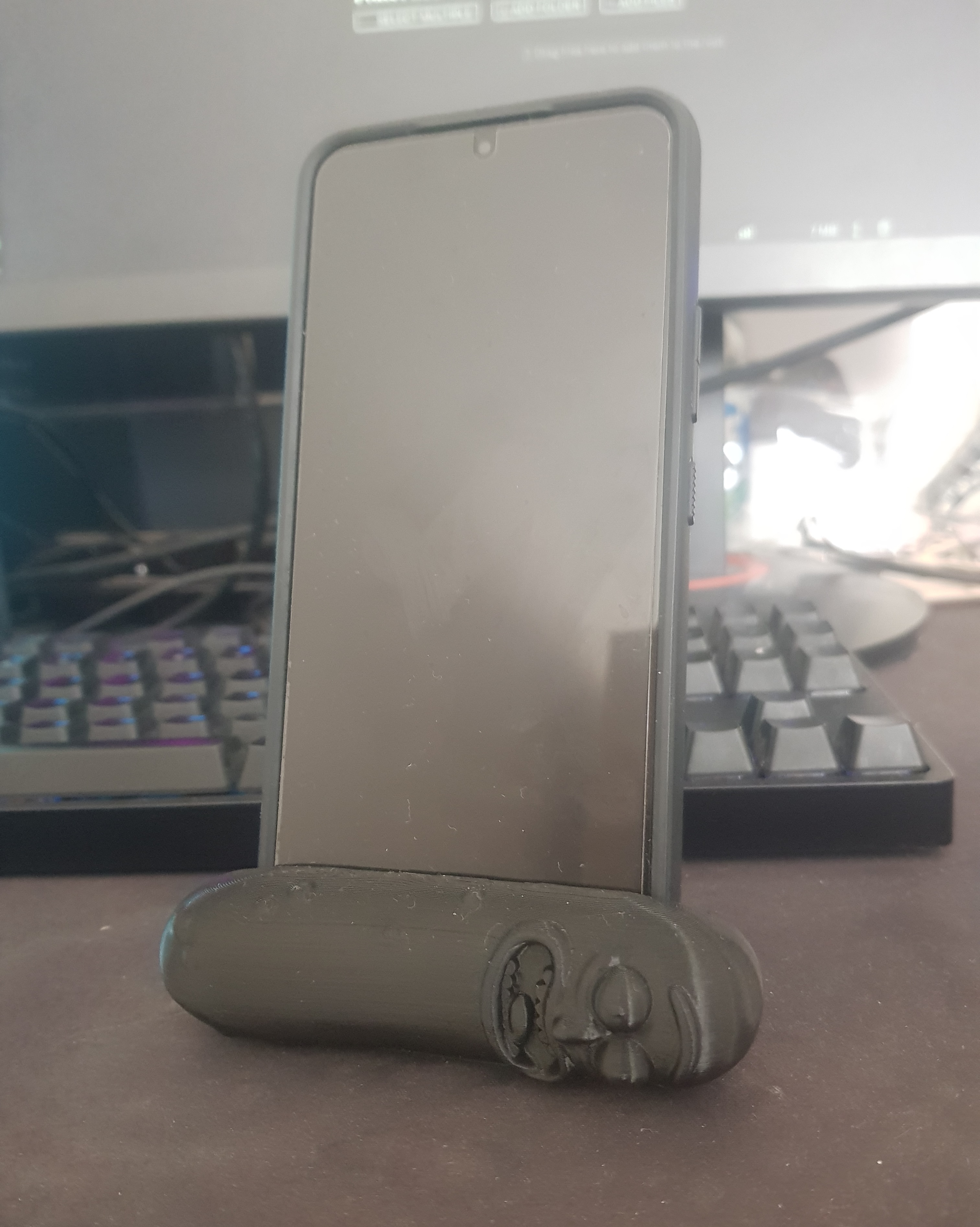 Pickle Rick phone stand