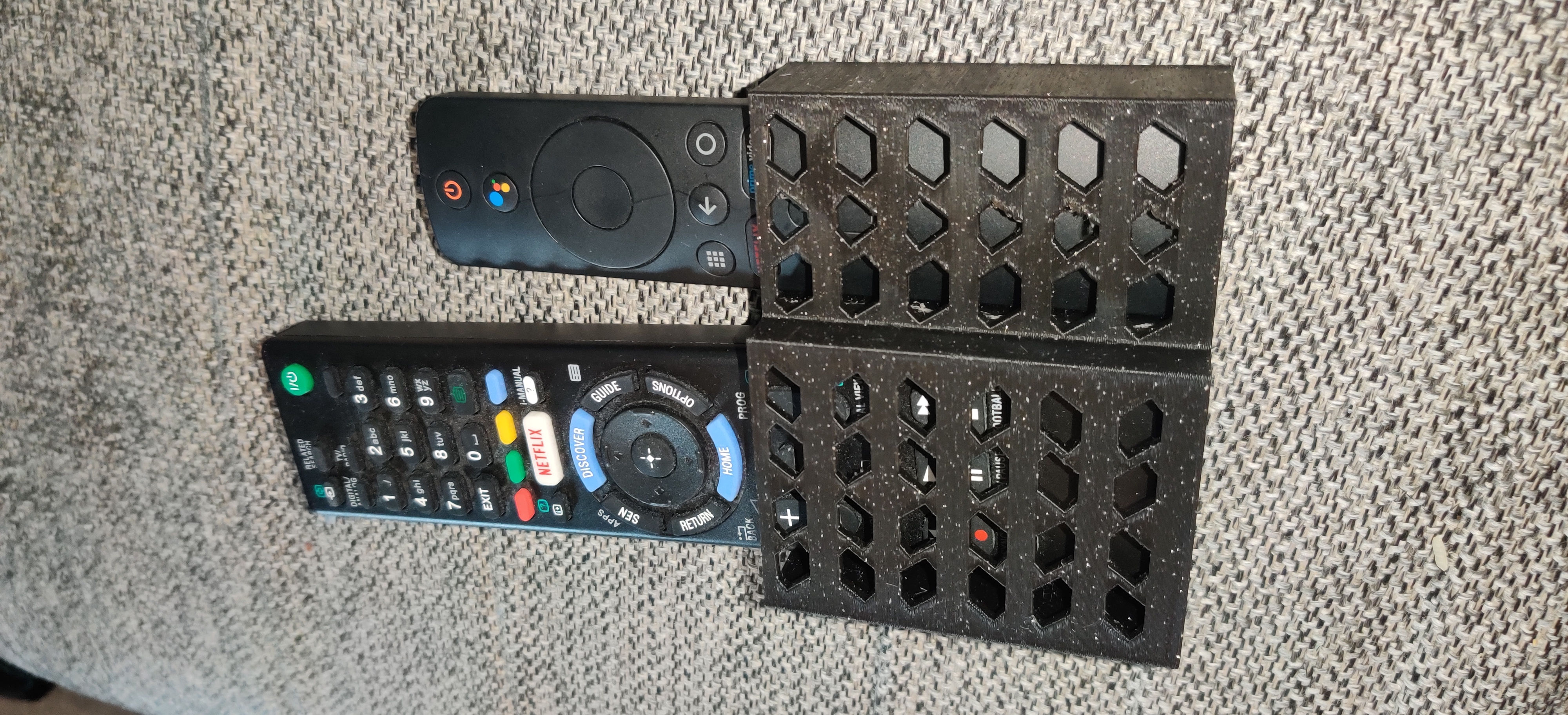 Remotes wall mount