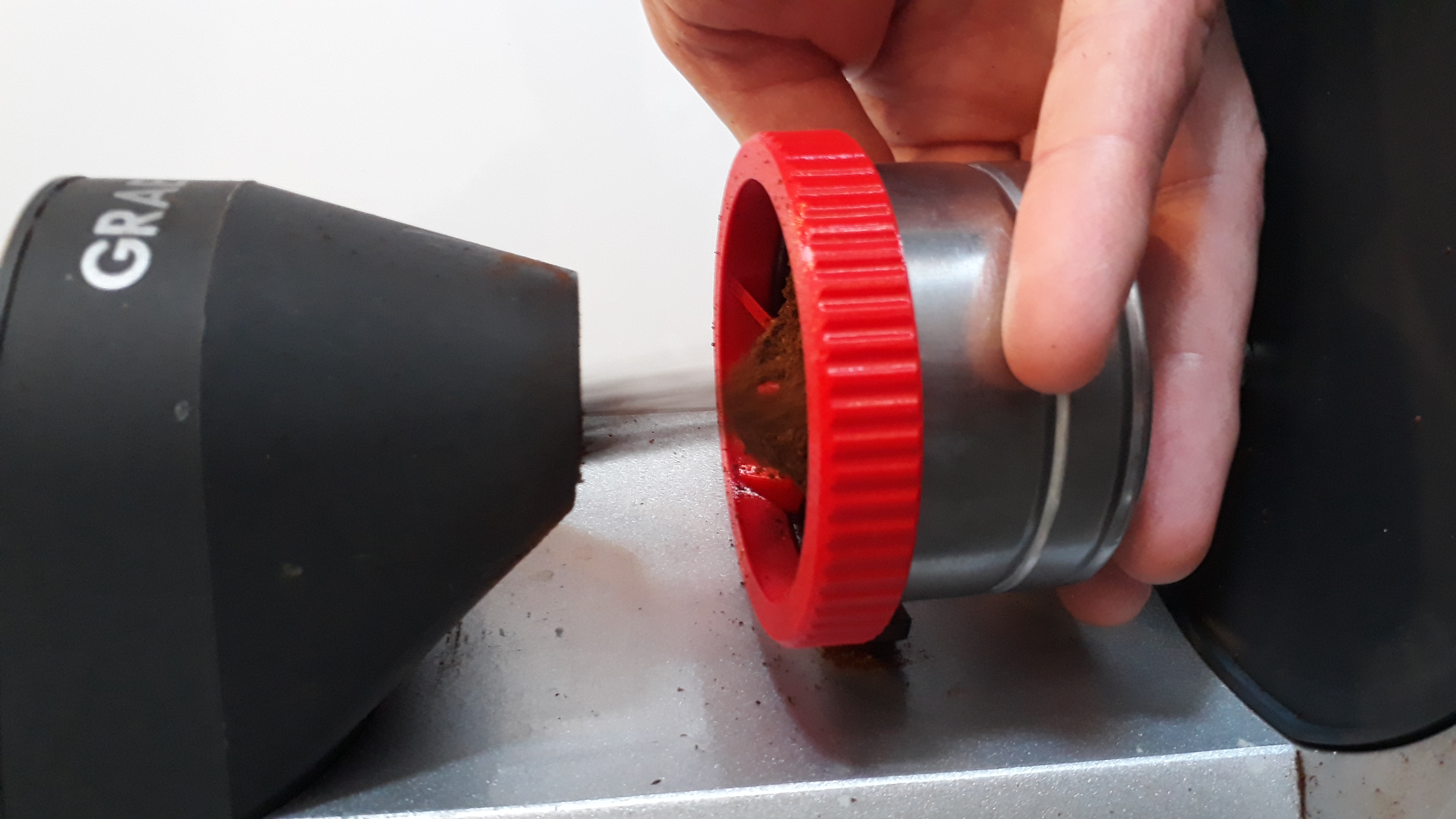 Moka pot leveler