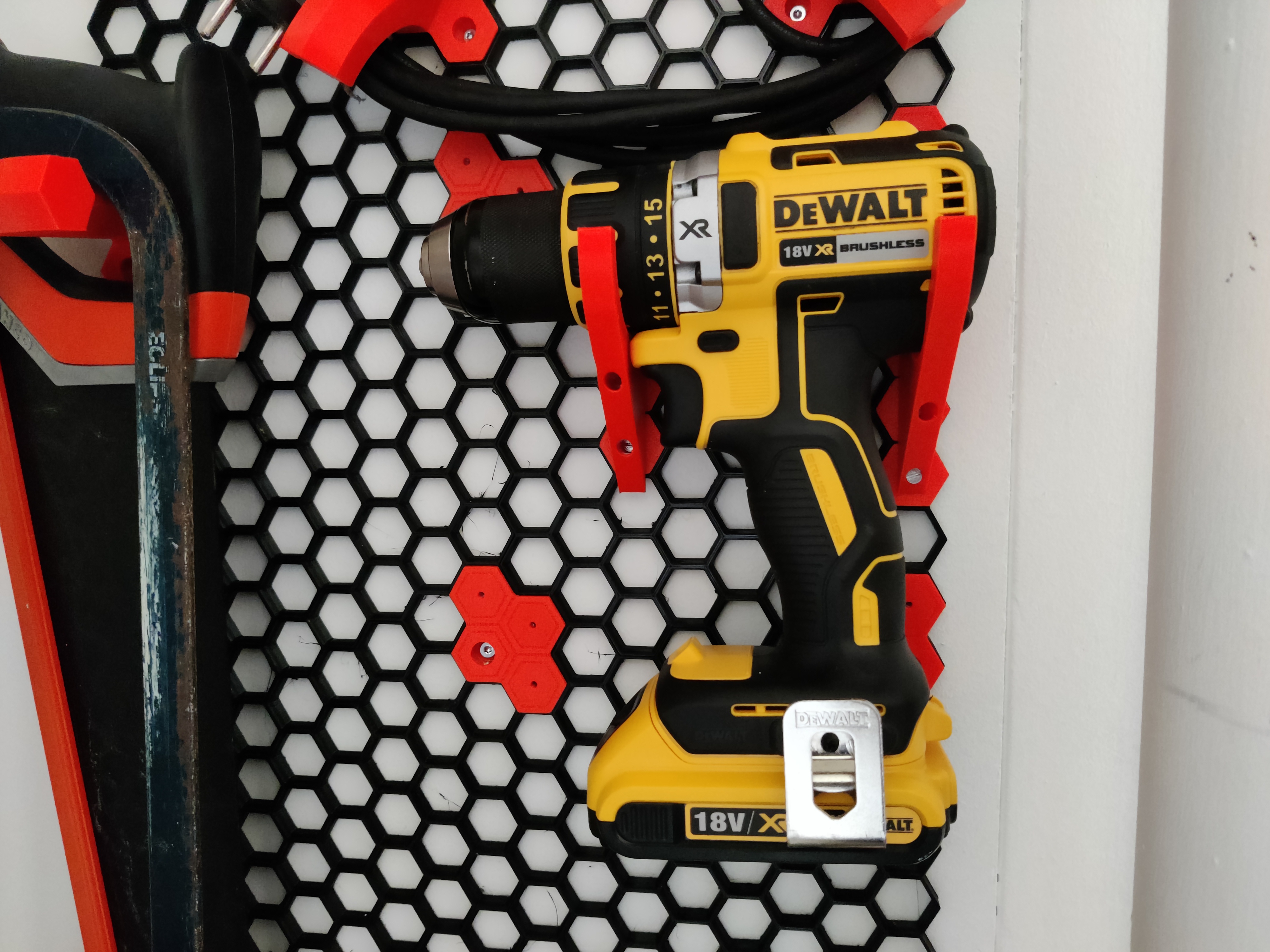 dewalt powerdrill mount for honeycomb storage wall