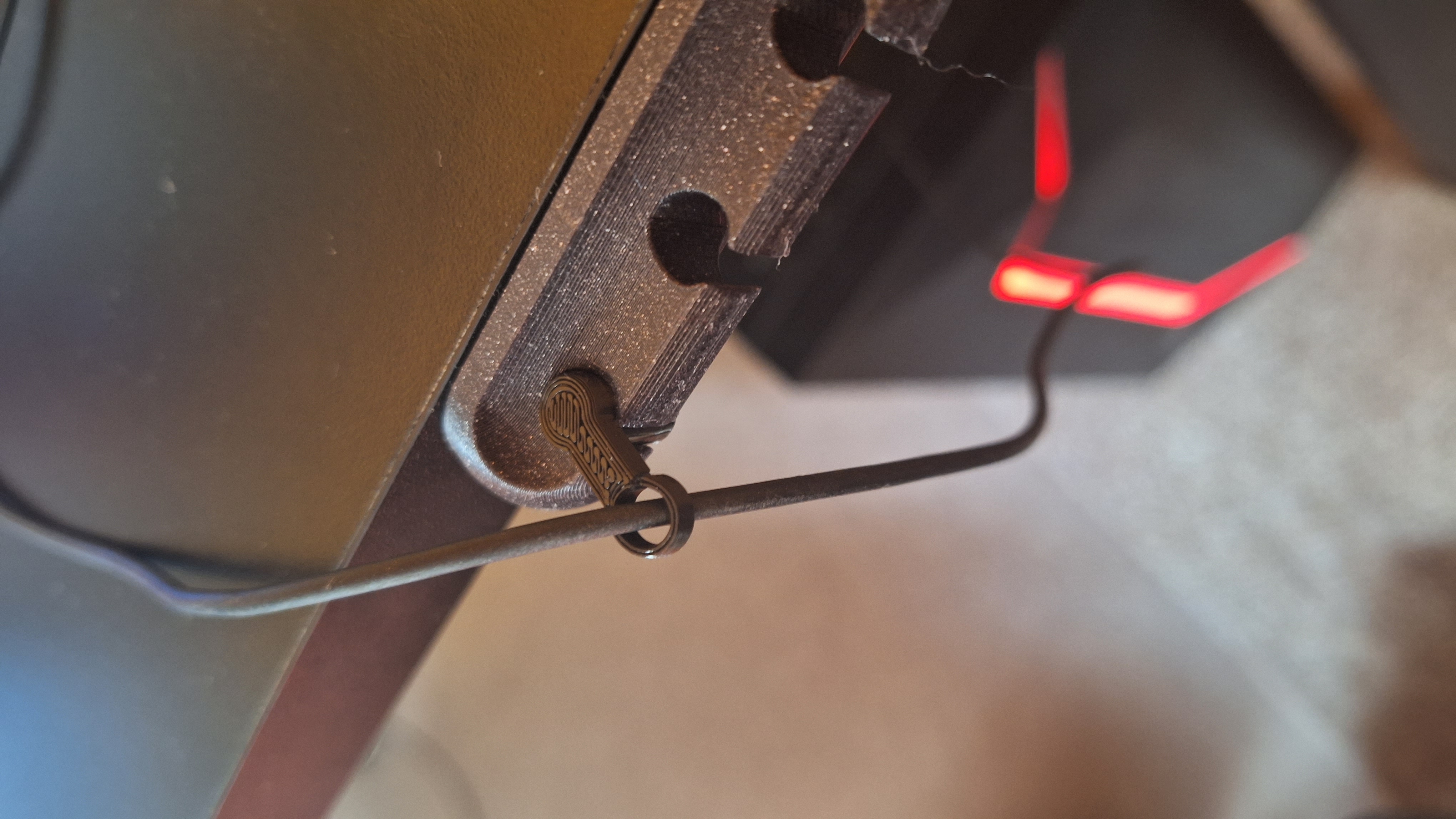 Cable holder