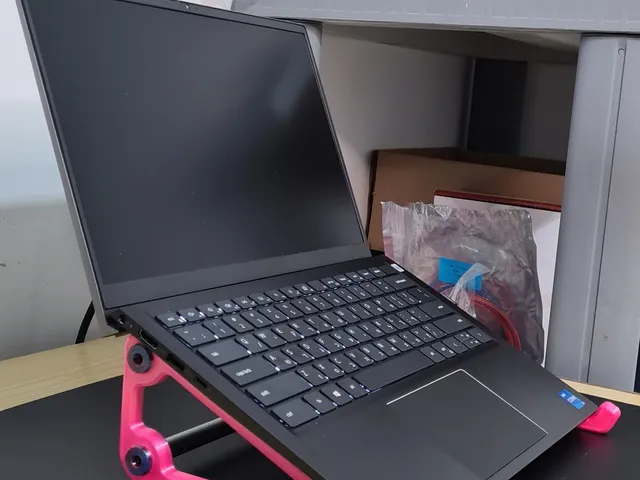 DIY Laptop Stand