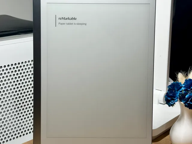 Stand for ReMarkable 2 (with .f3d)