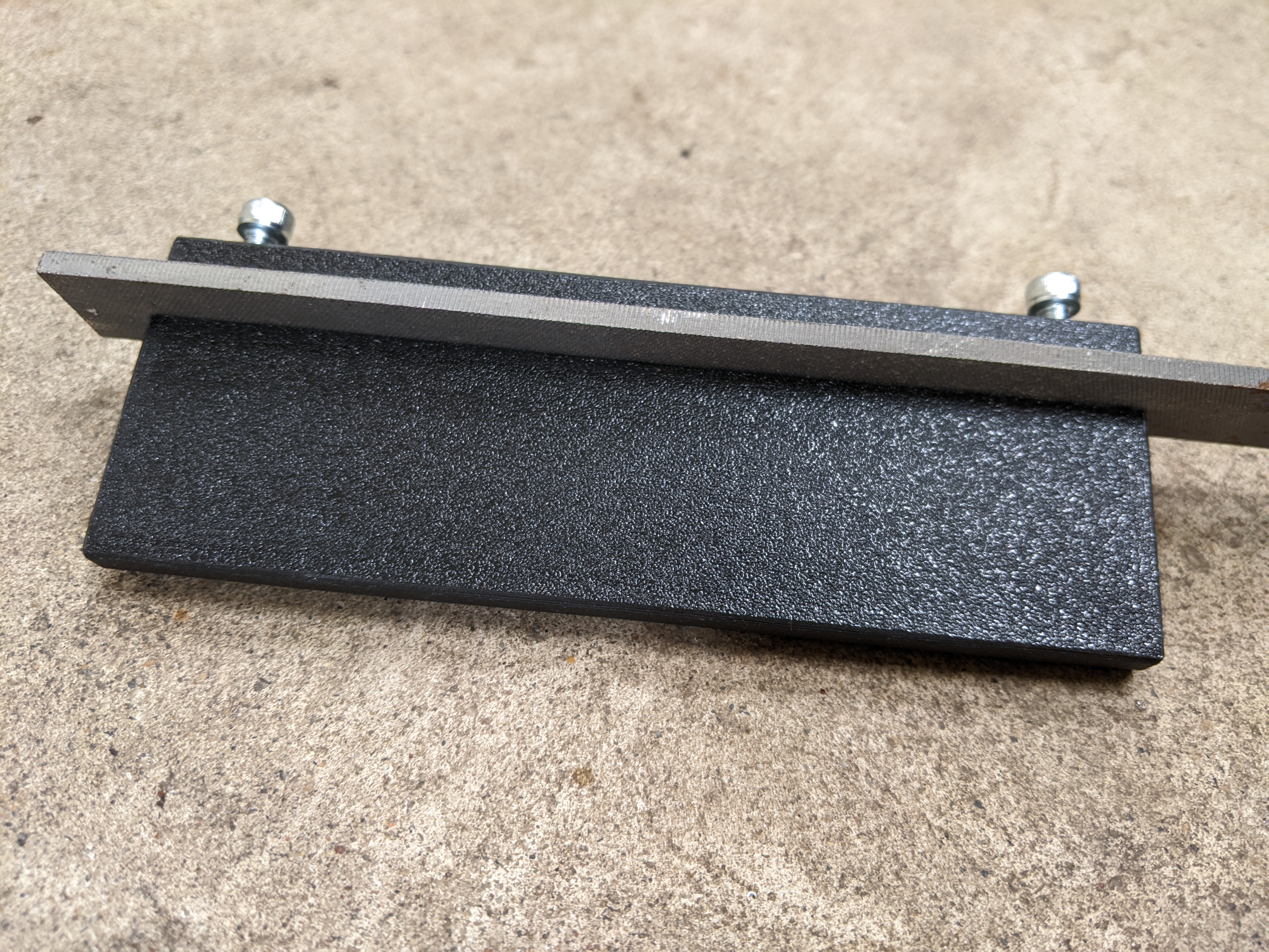 Miniatura 2 do modelo 3D Cabinet Scraper Sharpening Jig