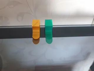 Paperclip for drawing table