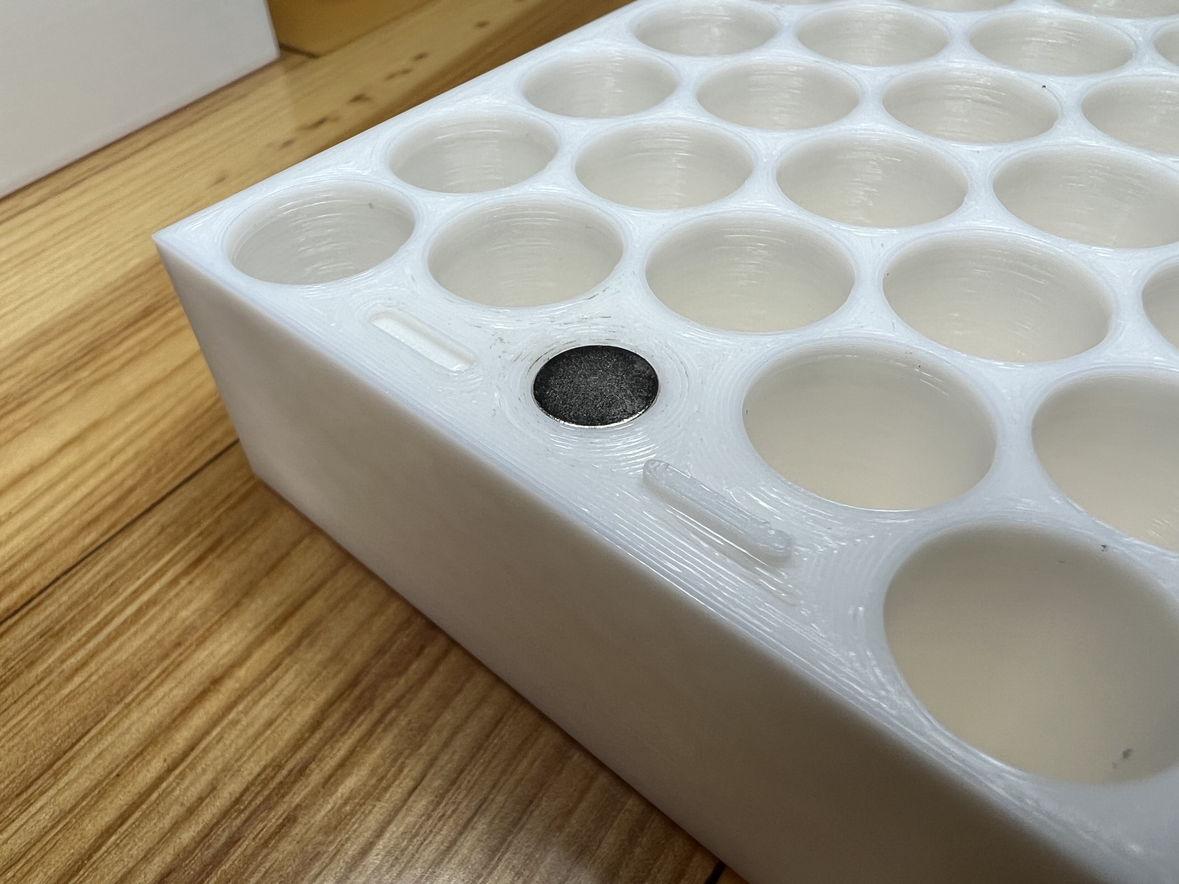 AA Battery Storage Box by Gmac | Download free STL model | Printables.com