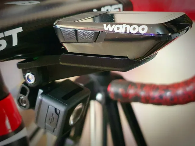 Pinarello Dogma F12 Wahoo Bolt Mount-V2