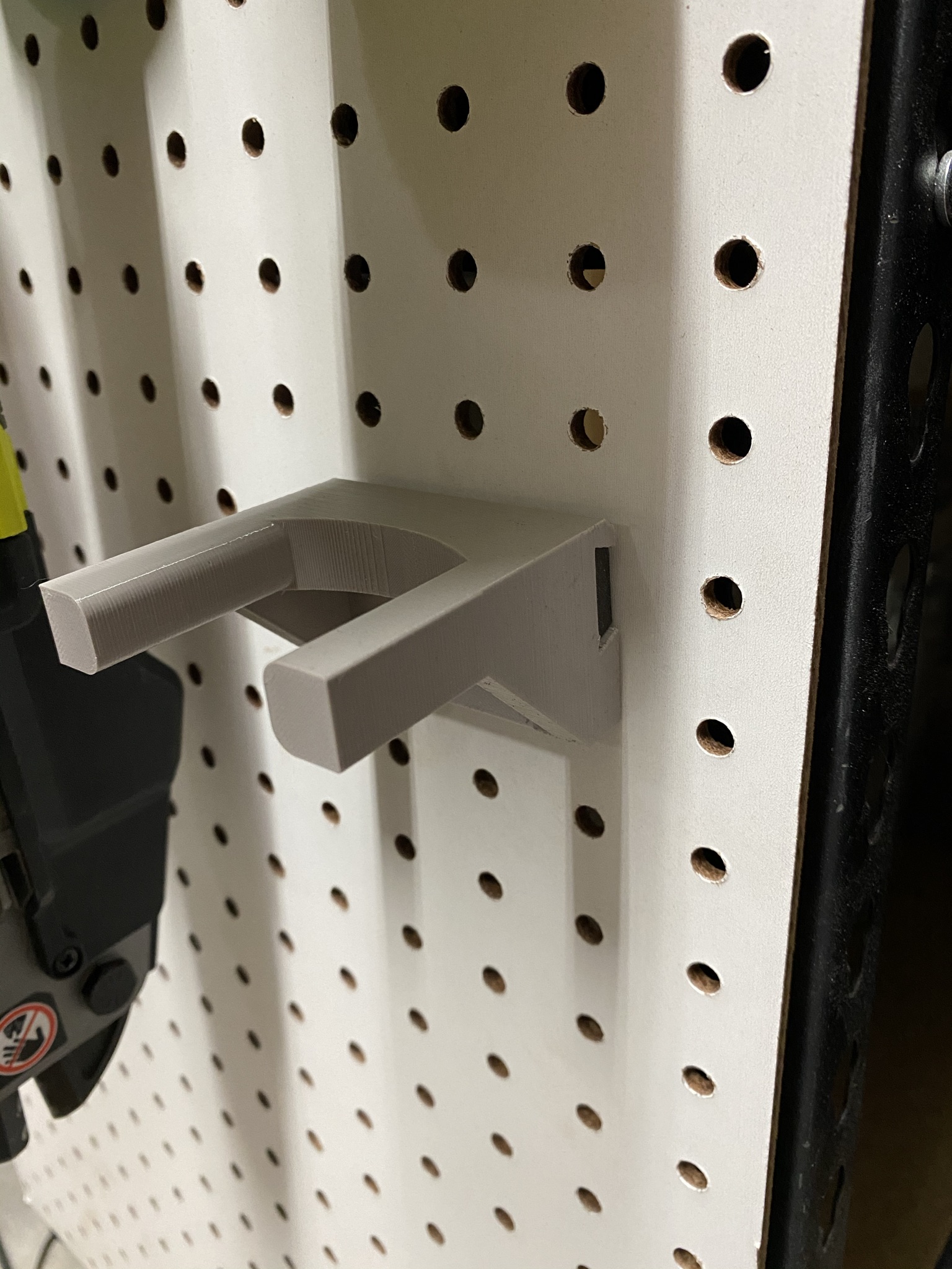 Ryobi/Ridgid Right Angle Drill Pegboard Holder