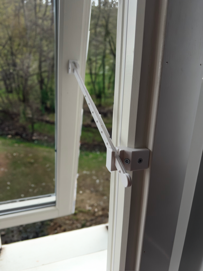 Window holder by arildeugen download free stl model printables