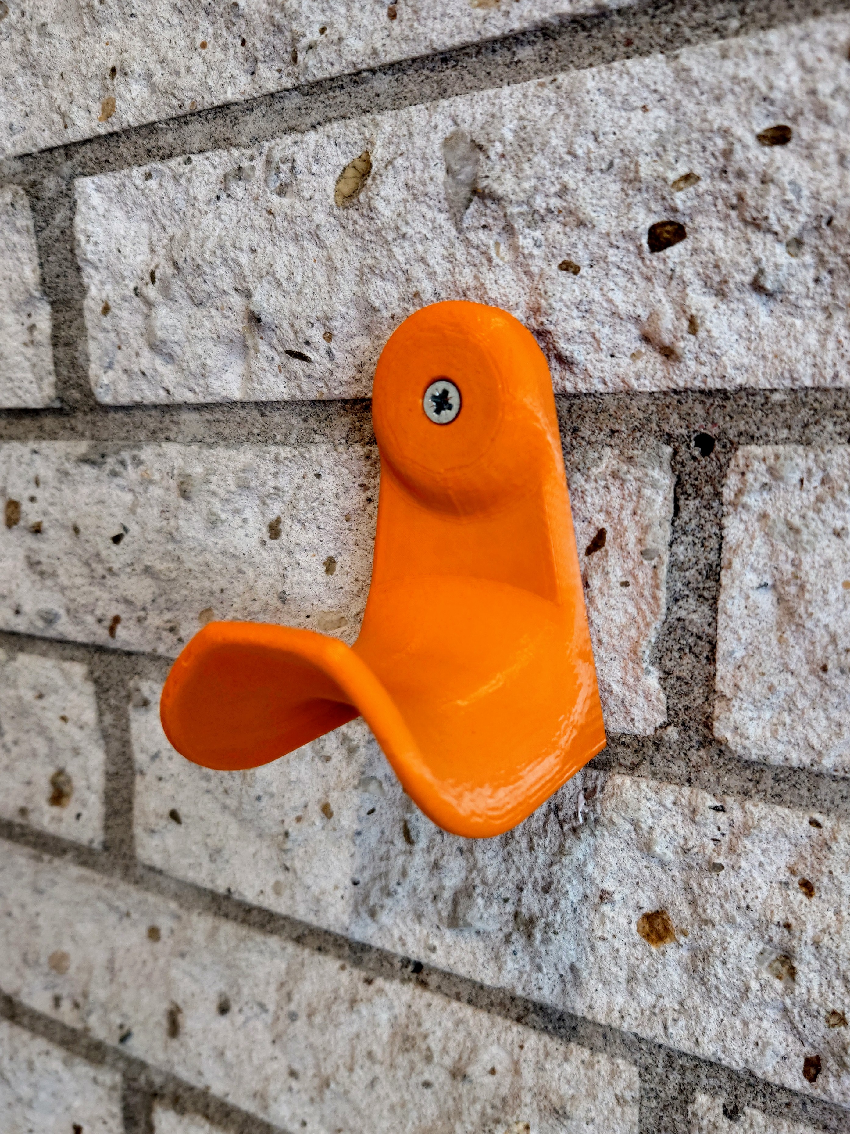 Shorter and beefier Wall hook