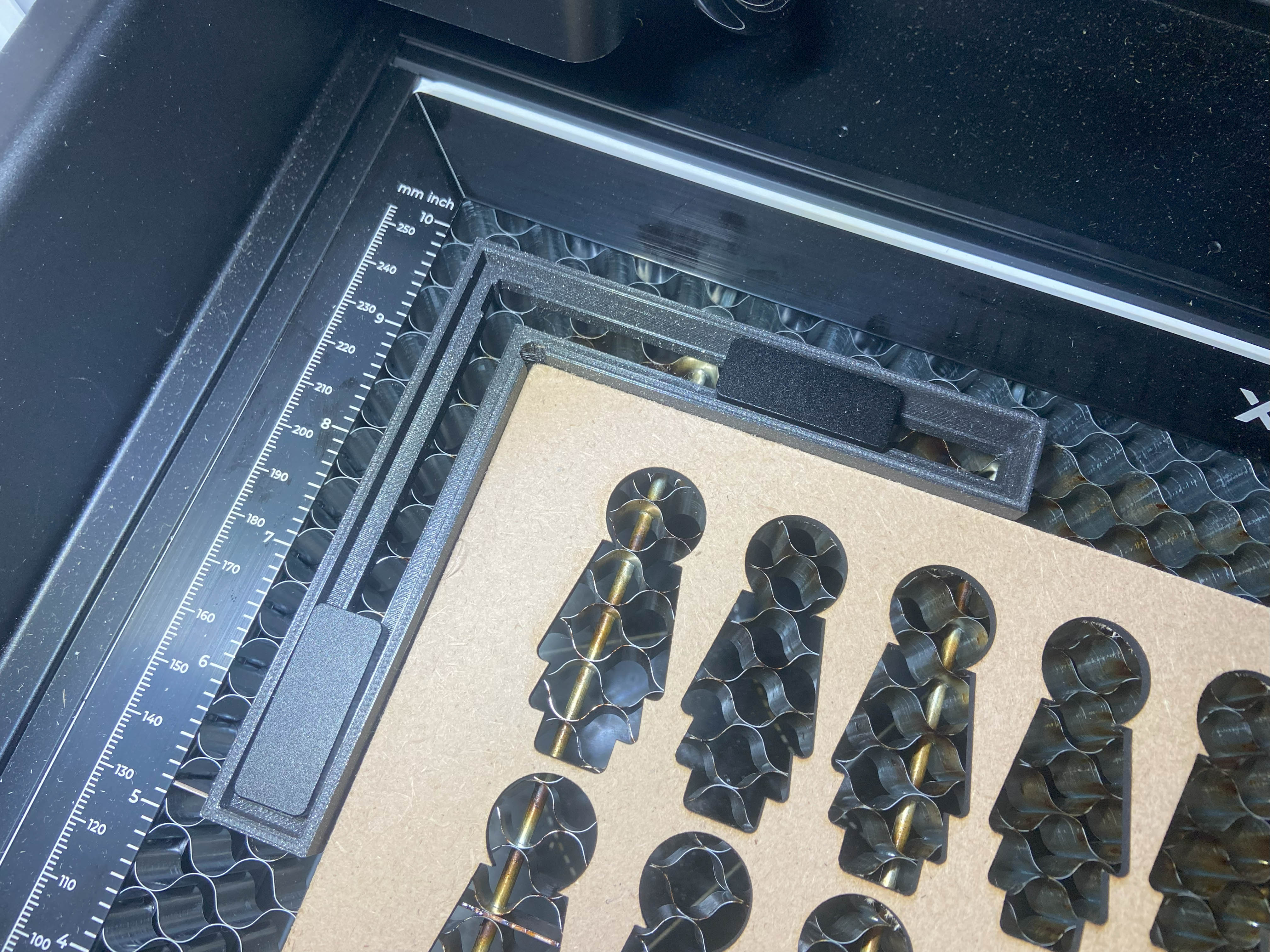 gabarit d'angle pour laser, square jig for laser.