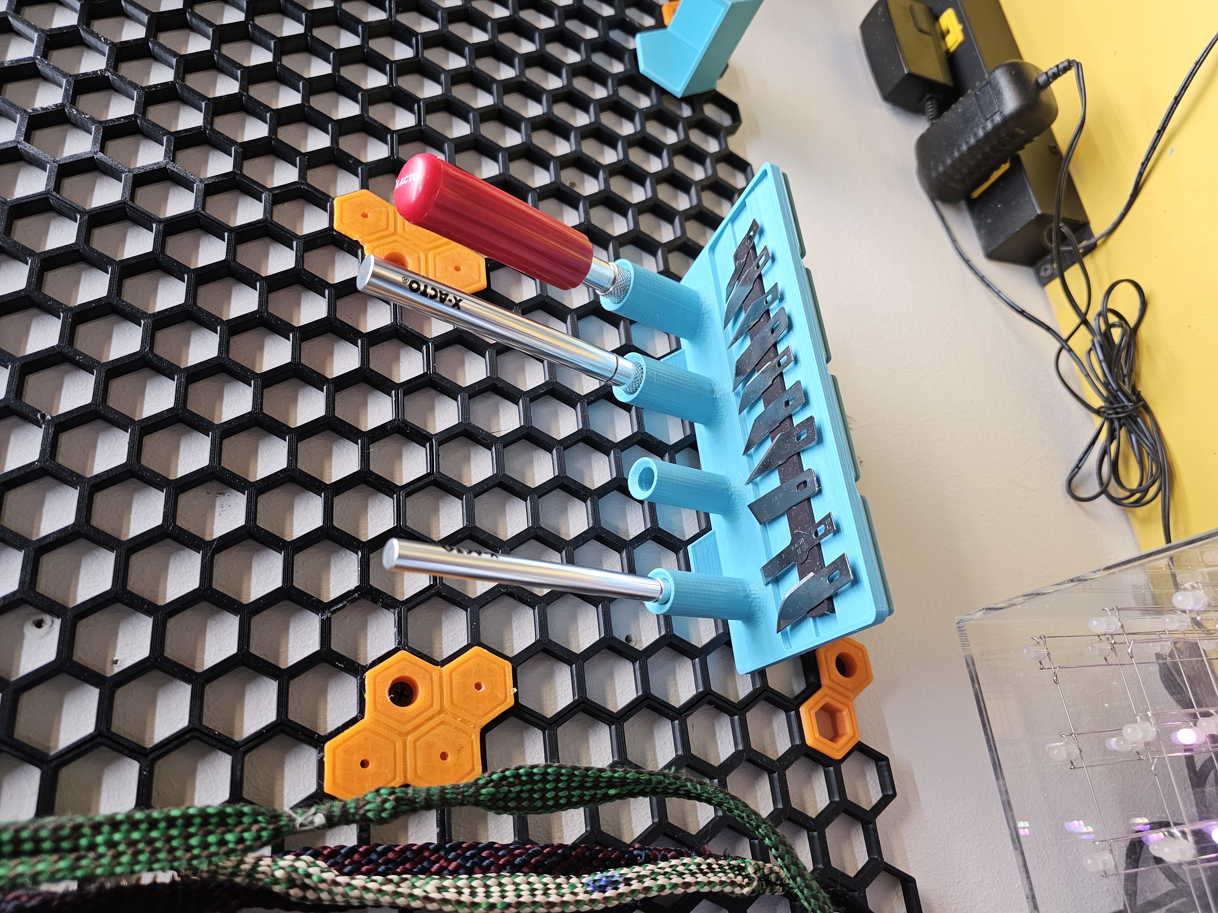 Honeycomb storage wall (HSW) Xacto holder