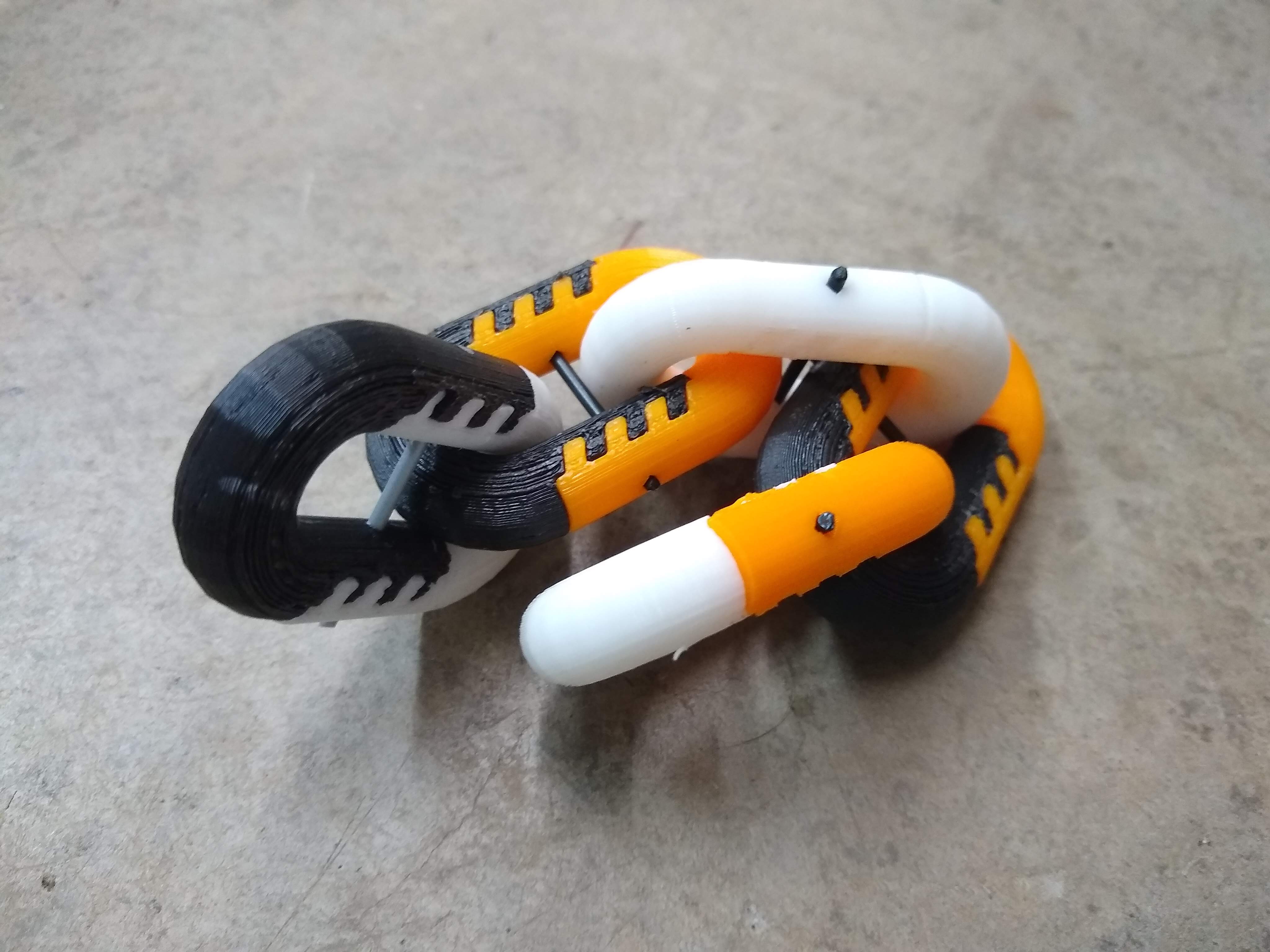 Miniatura 9 do modelo 3D Interlocking Chain Linker