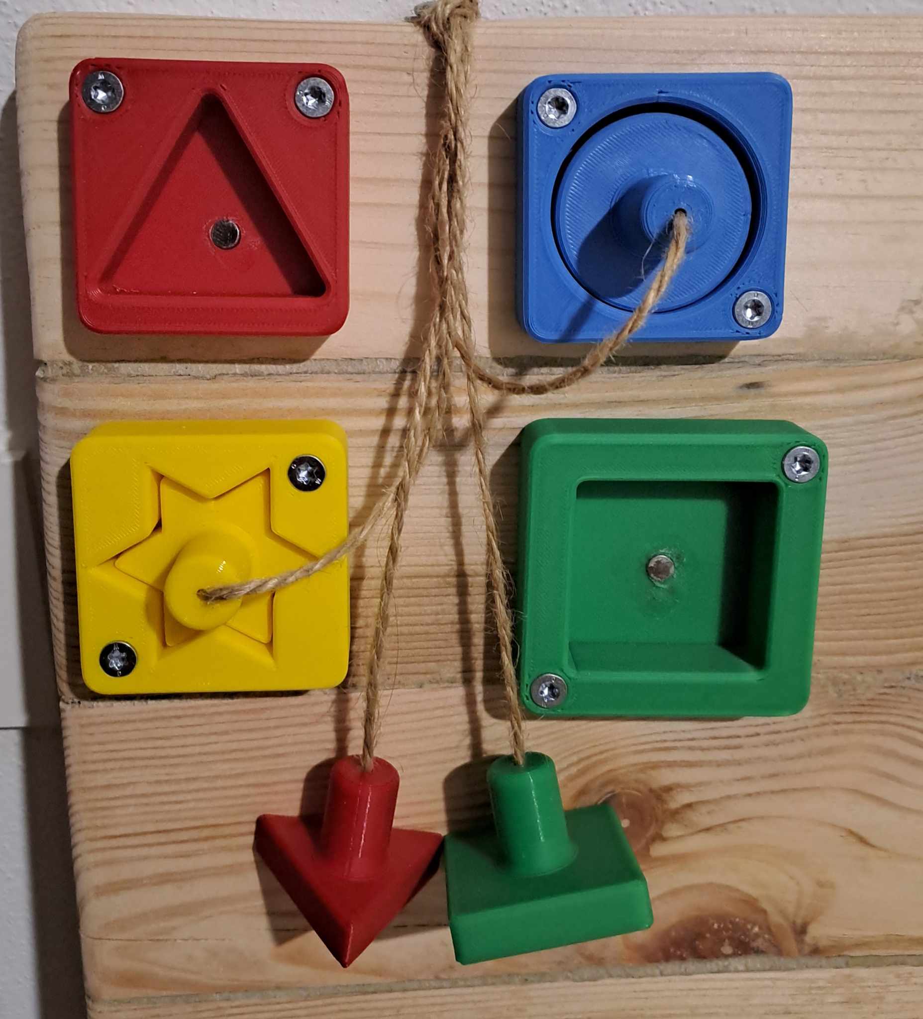 AB1 Colorful insert game for kids with magnets