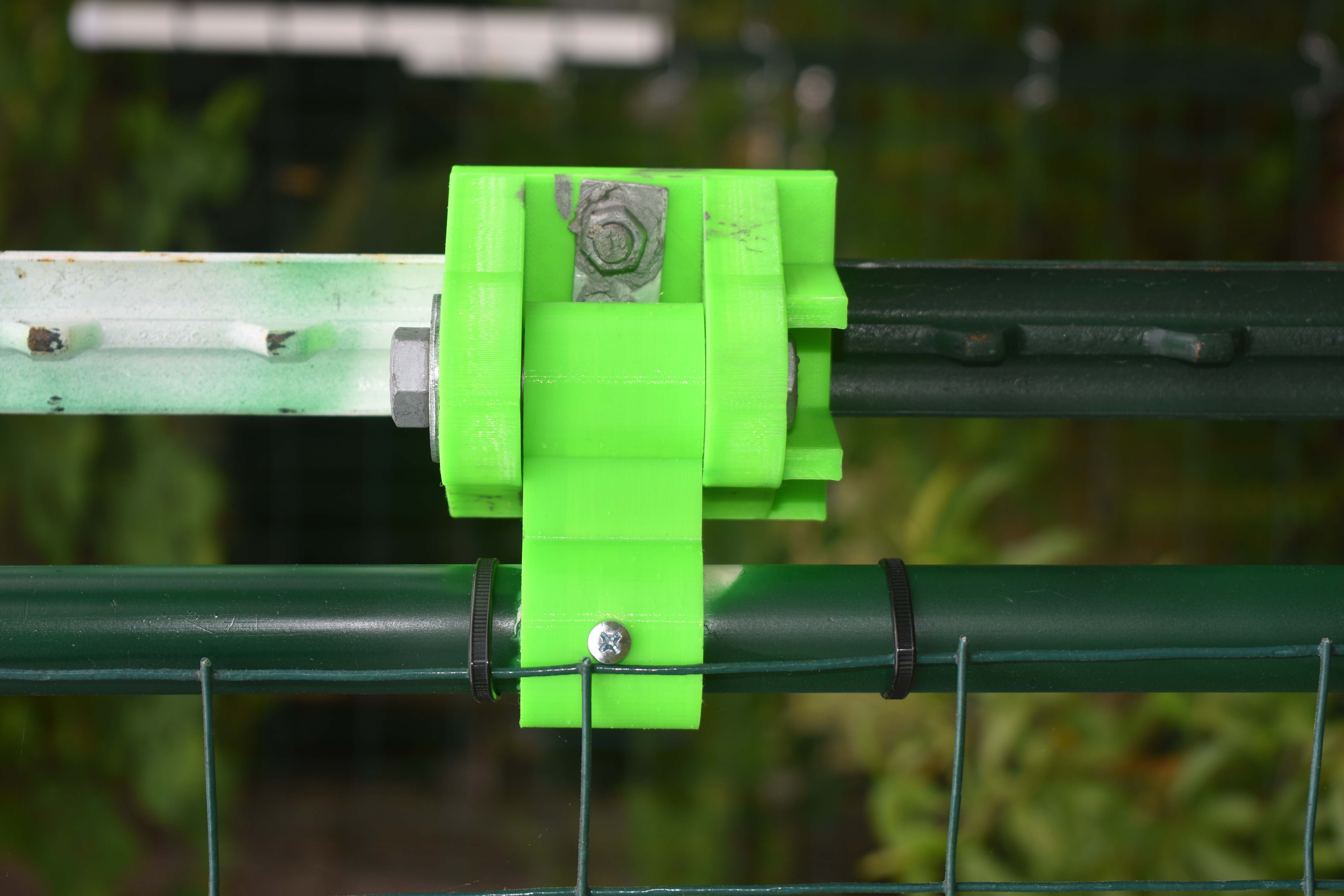 T-Post Hinge Support & Hinge